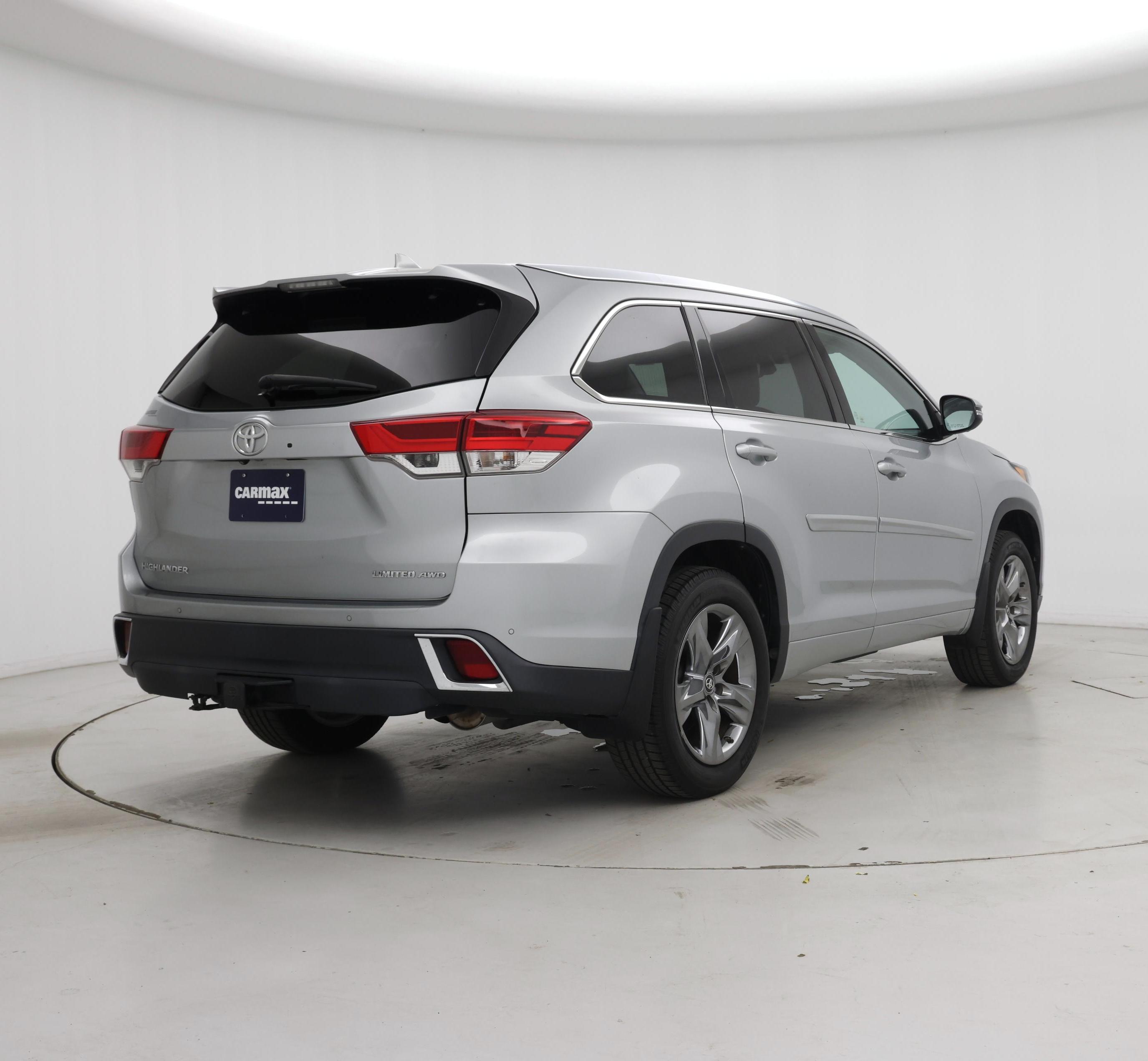 Thumbnail: 2019 Toyota Highlander - 8