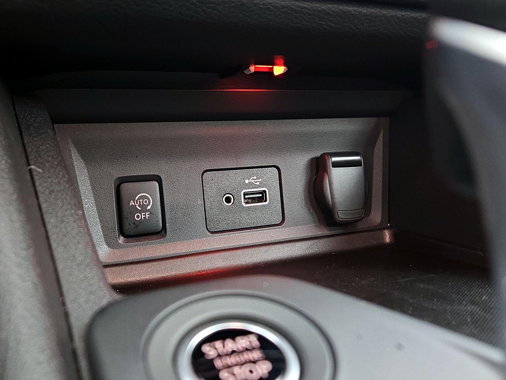 Thumbnail: 2025 Nissan Sentra - 18