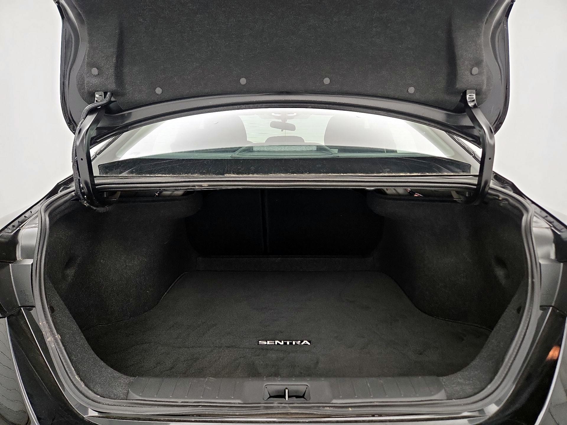 Thumbnail: 2025 Nissan Sentra - 20