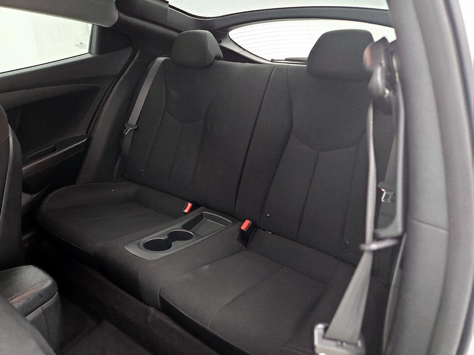 Thumbnail: 2016 Hyundai Veloster - 19