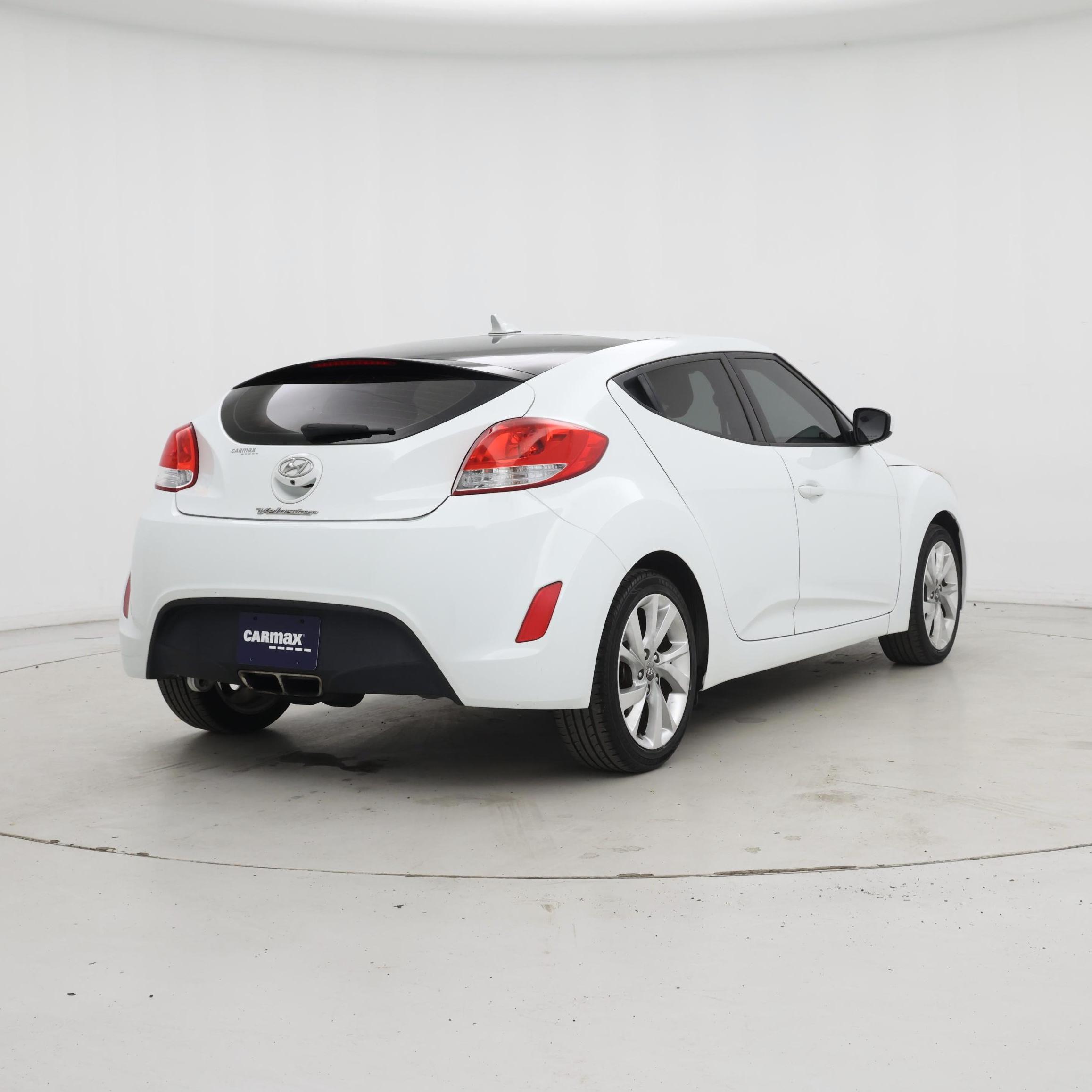 Thumbnail: 2016 Hyundai Veloster - 8