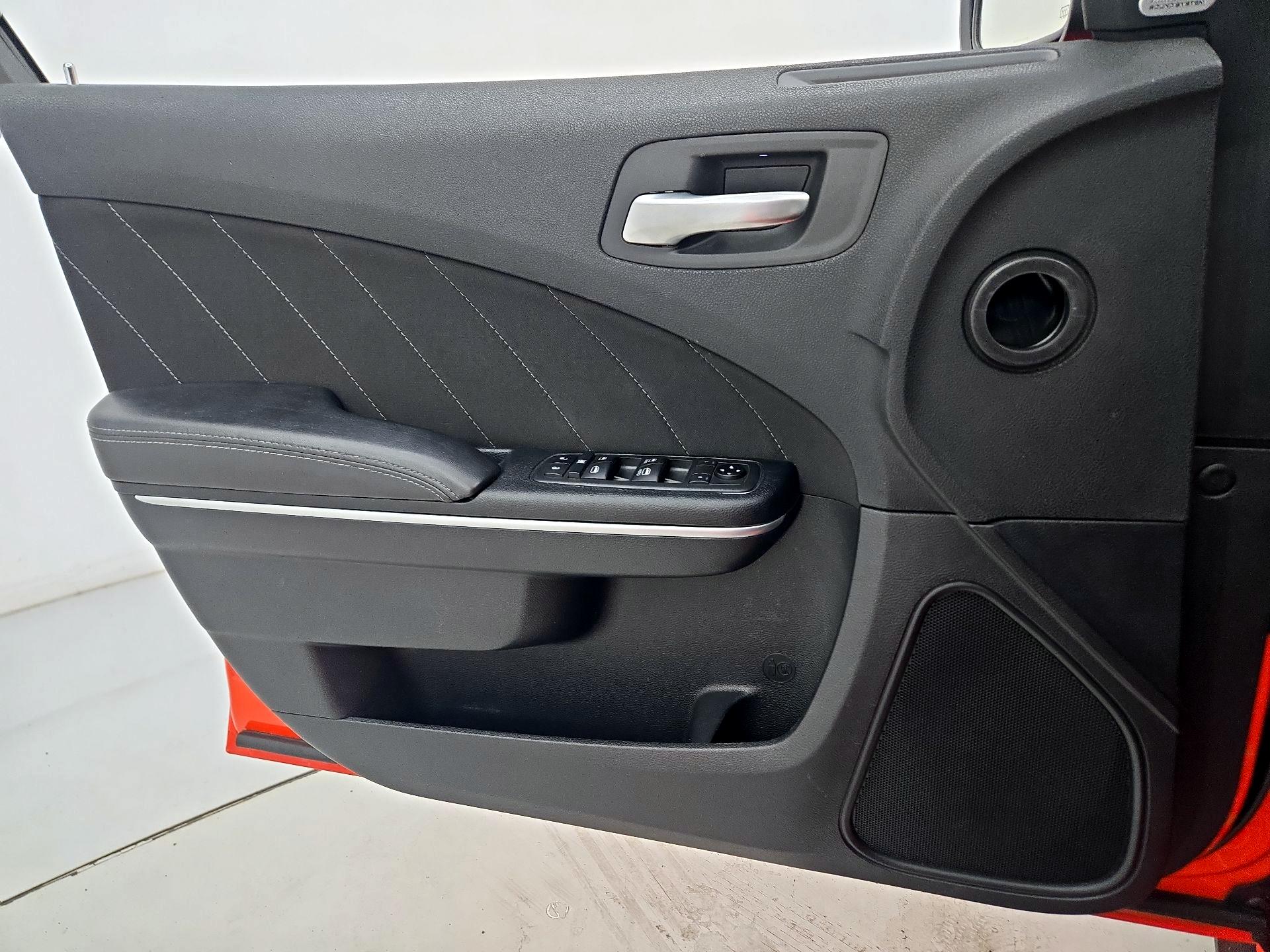 Thumbnail: 2020 Dodge Charger - 12