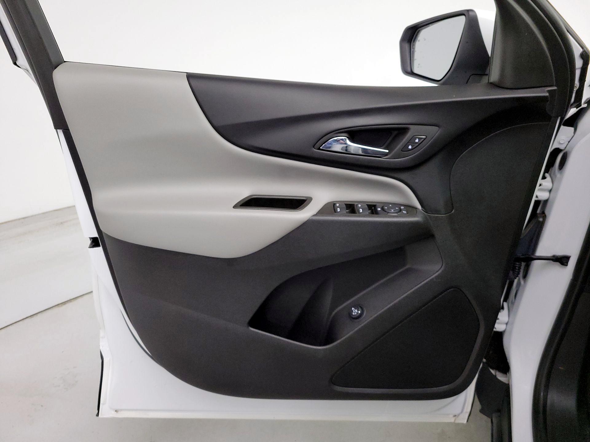 Thumbnail: 2023 Chevrolet Equinox - 12
