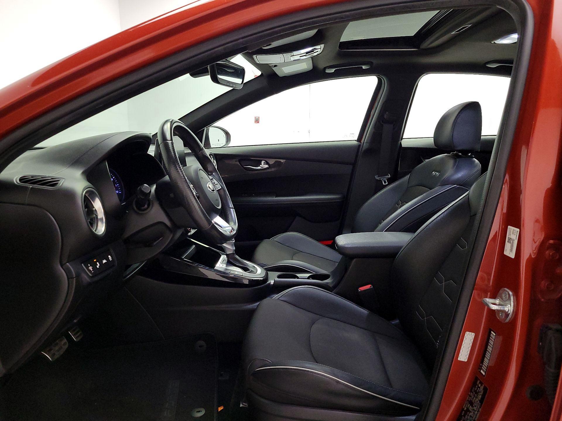 Thumbnail: 2021 Kia Forte - 11