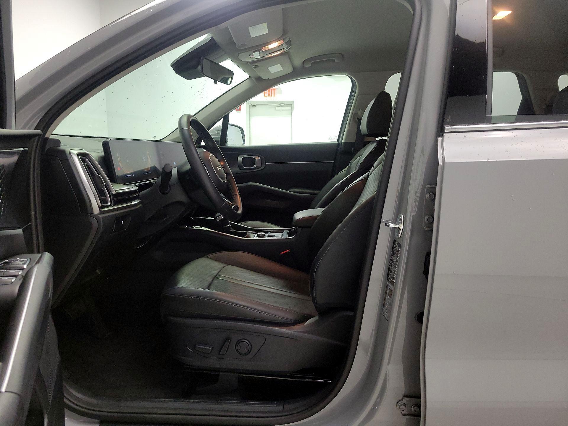 Thumbnail: 2025 Kia Sorento - 11