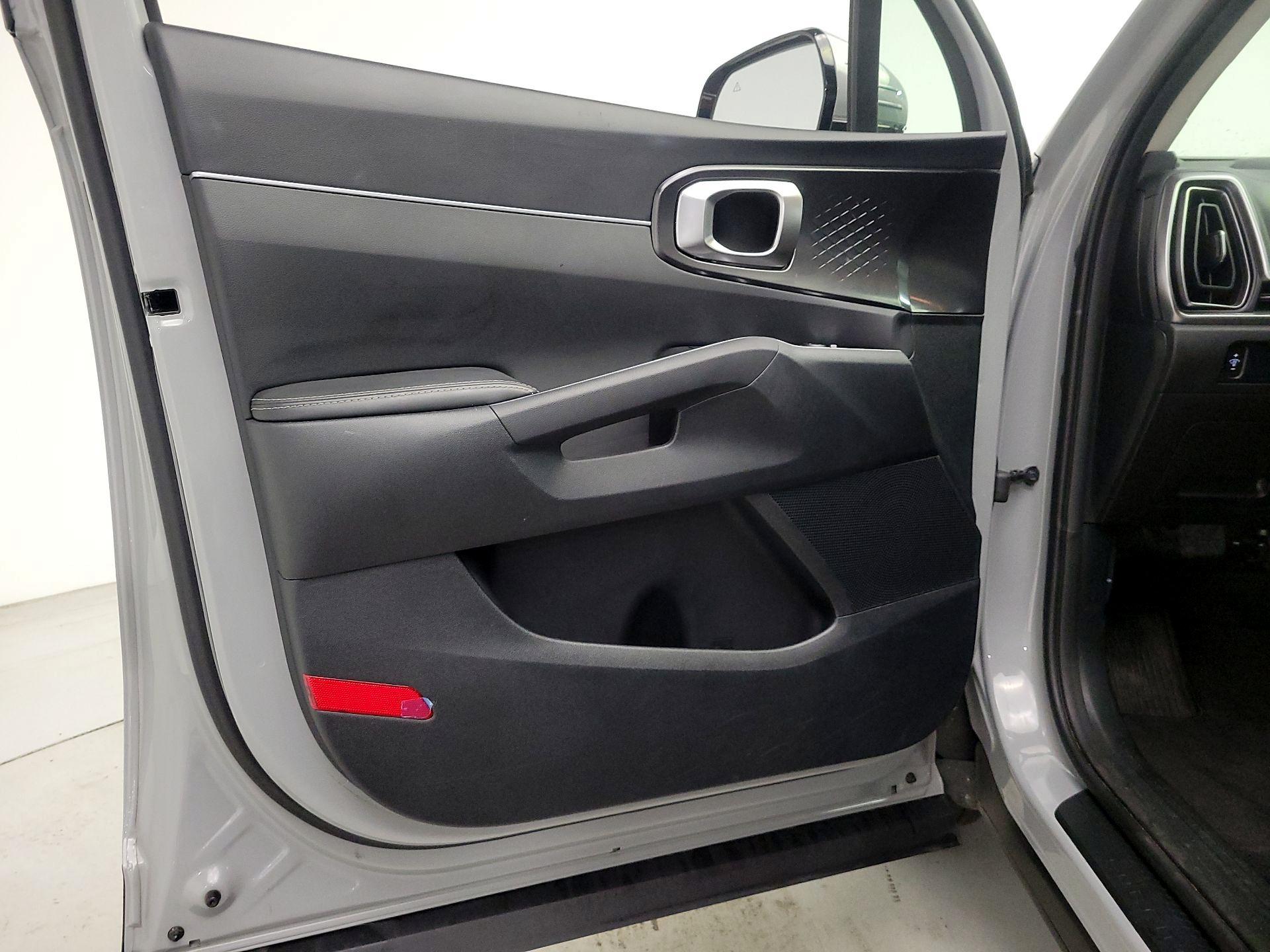 Thumbnail: 2025 Kia Sorento - 12