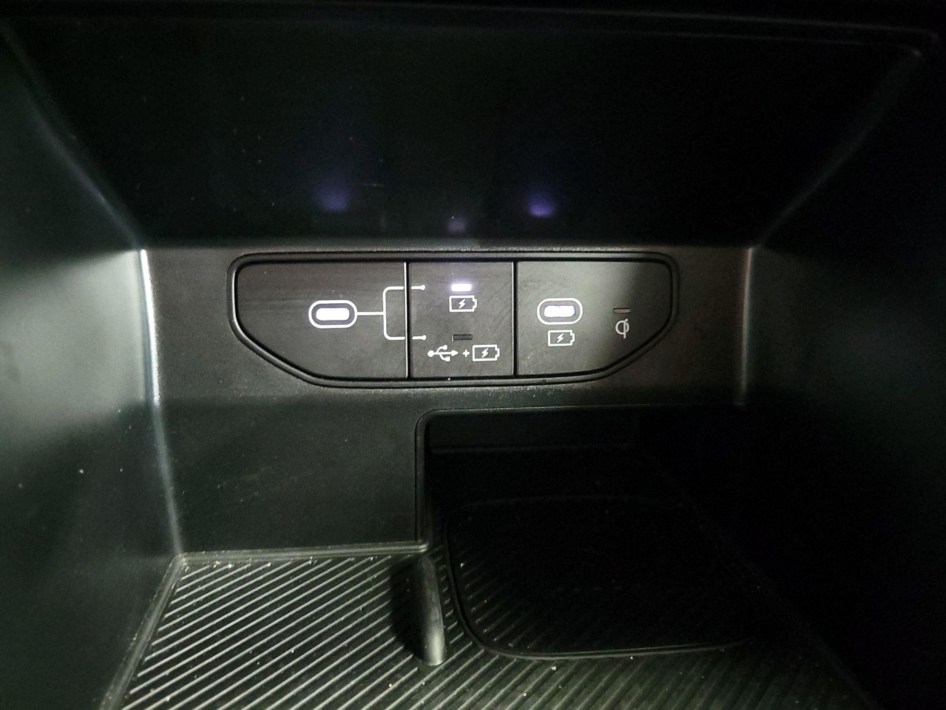 Thumbnail: 2025 Kia Sorento - 19