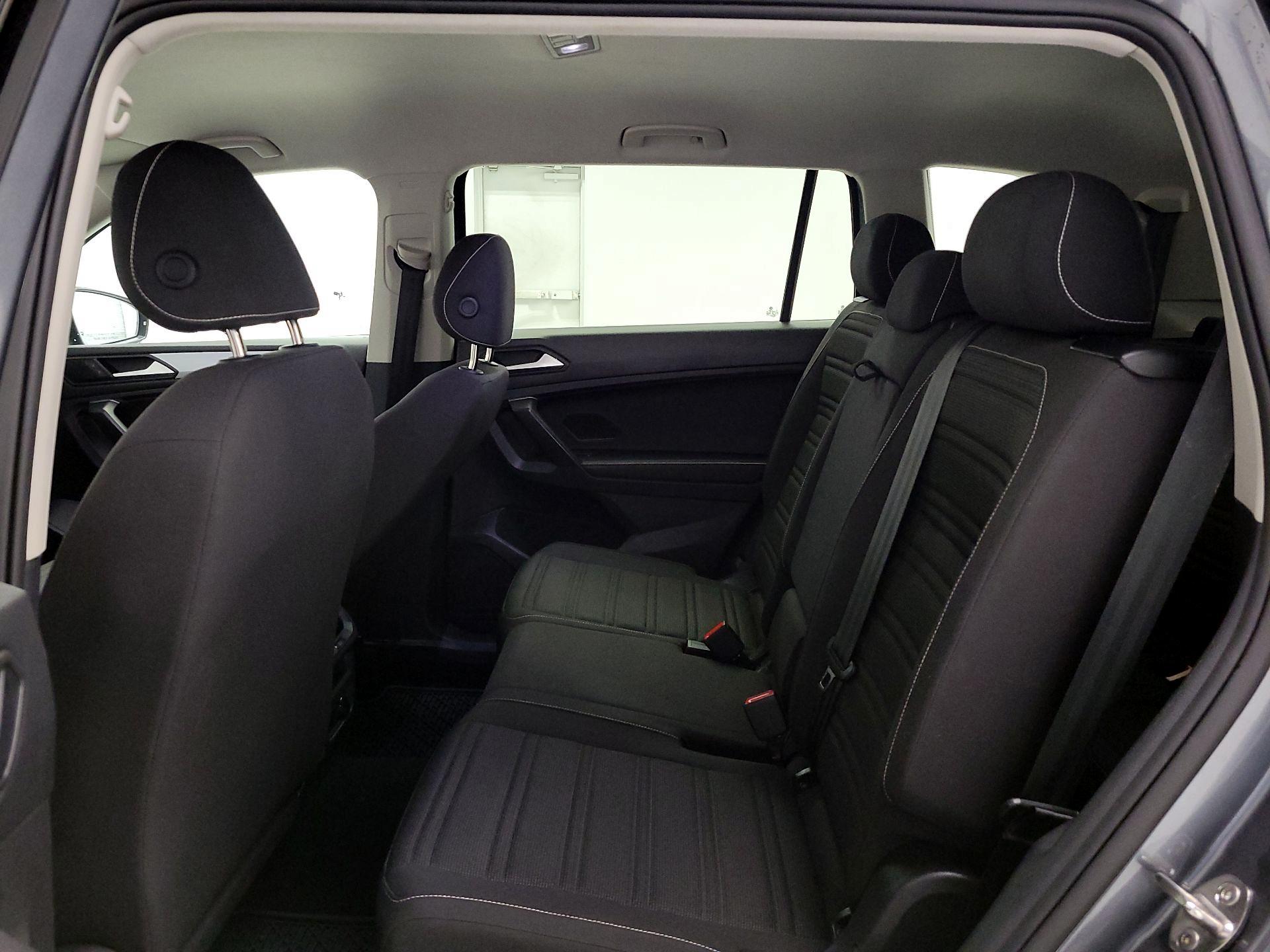 Thumbnail: 2024 Volkswagen Tiguan - 19
