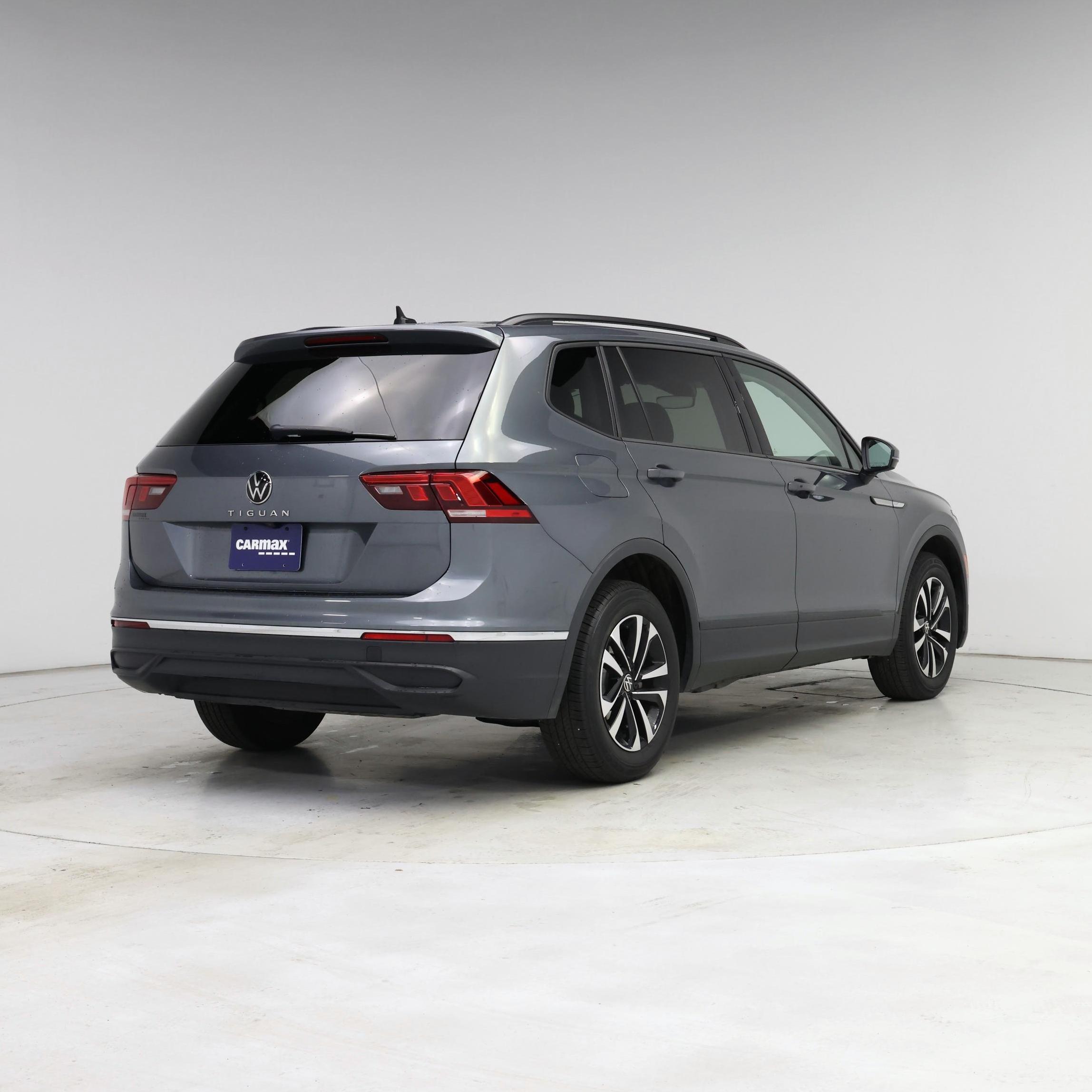 Thumbnail: 2024 Volkswagen Tiguan - 8