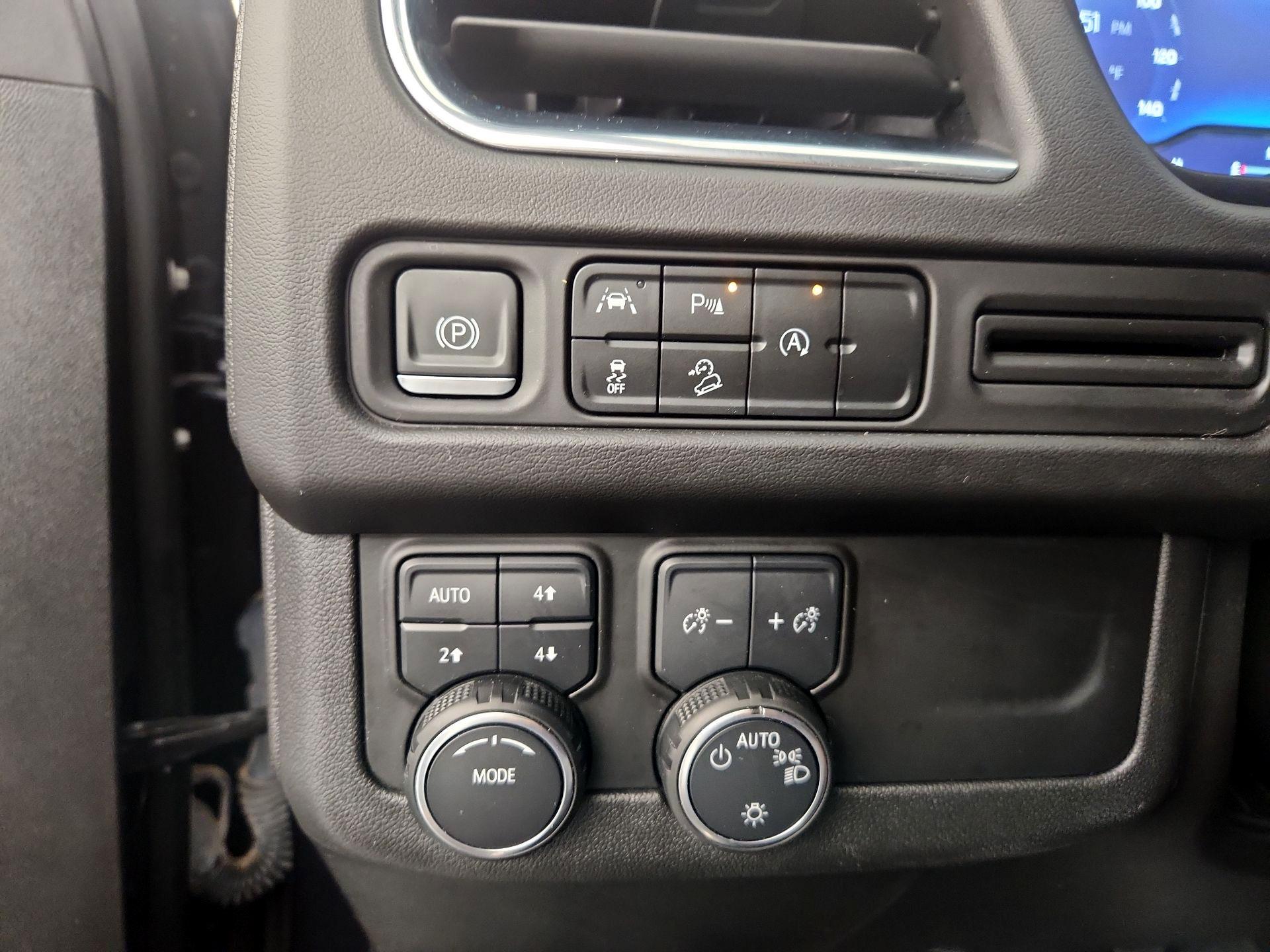 Thumbnail: 2023 Chevrolet Suburban - 13