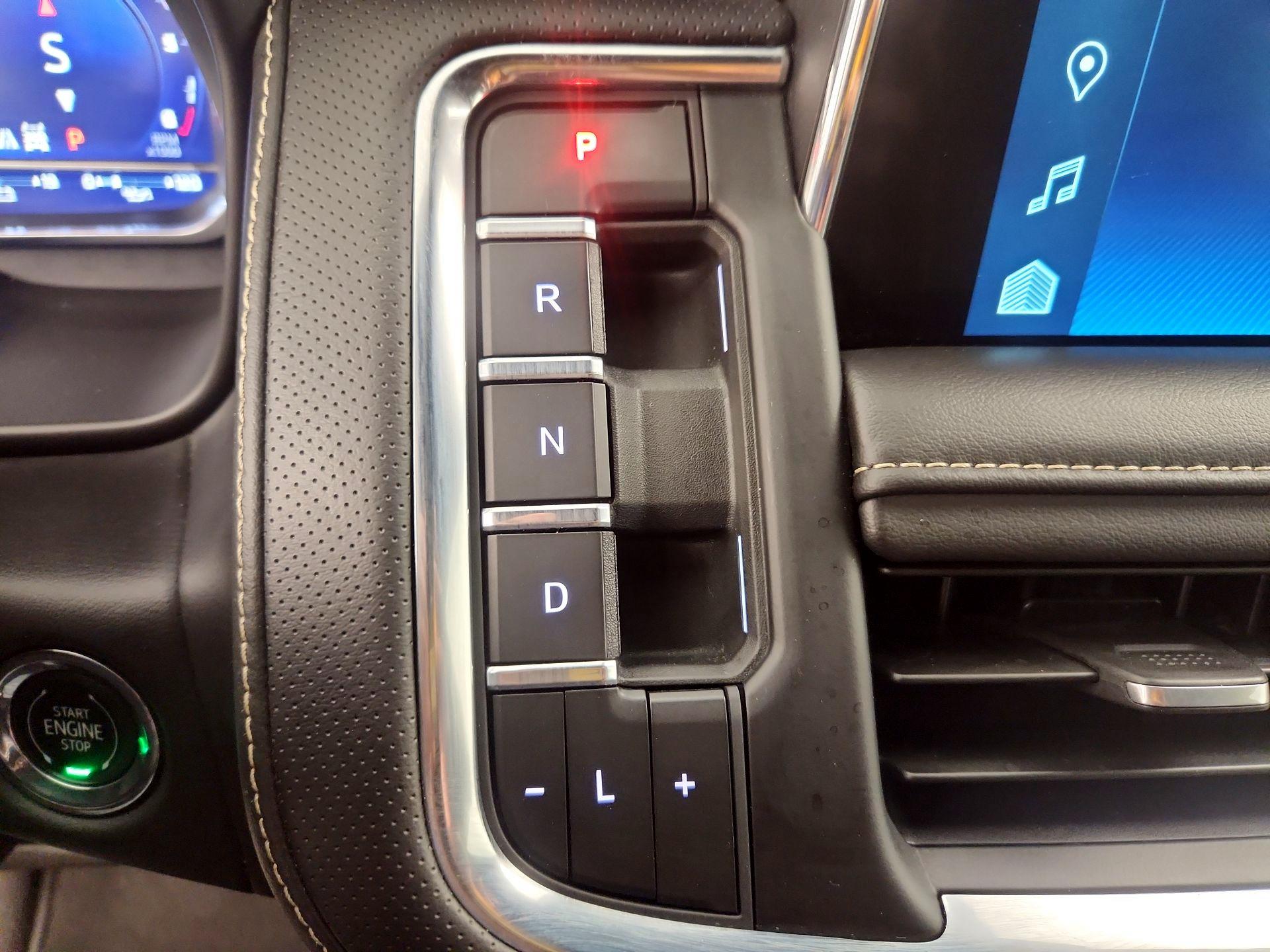 Thumbnail: 2023 Chevrolet Suburban - 17