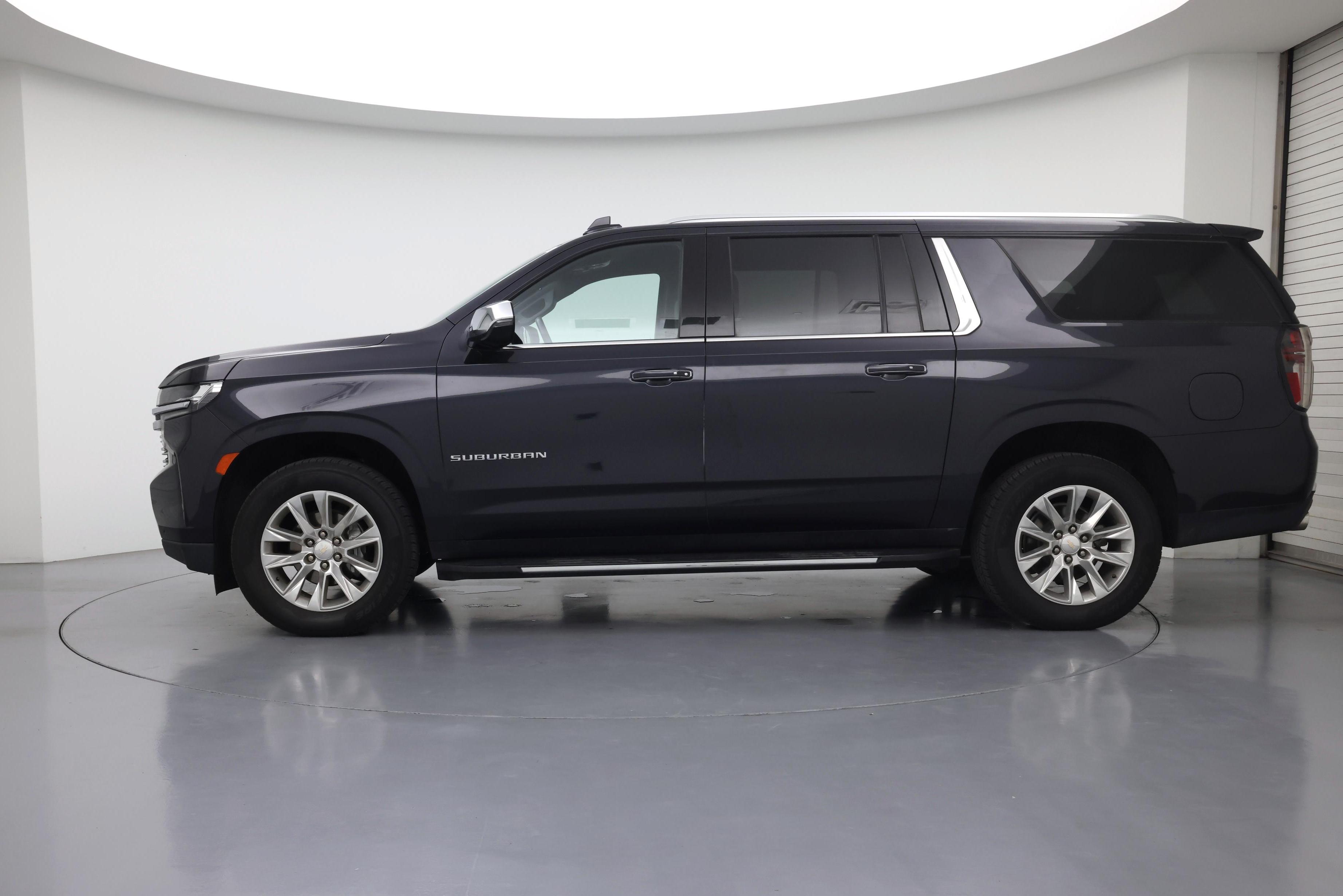 Thumbnail: 2023 Chevrolet Suburban - 3