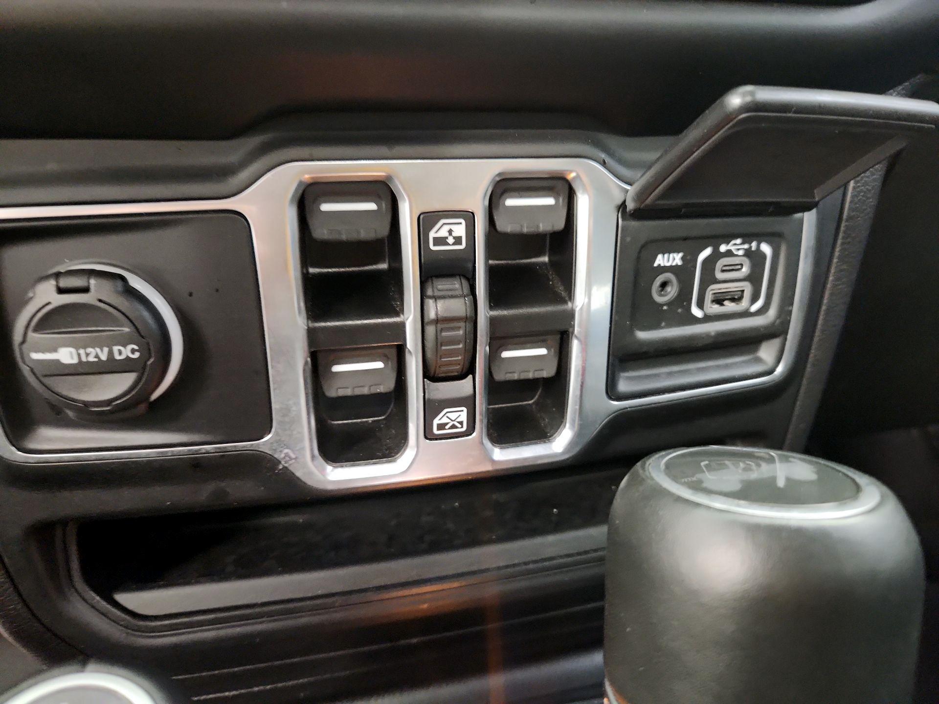 Thumbnail: 2023 Jeep Wrangler - 19