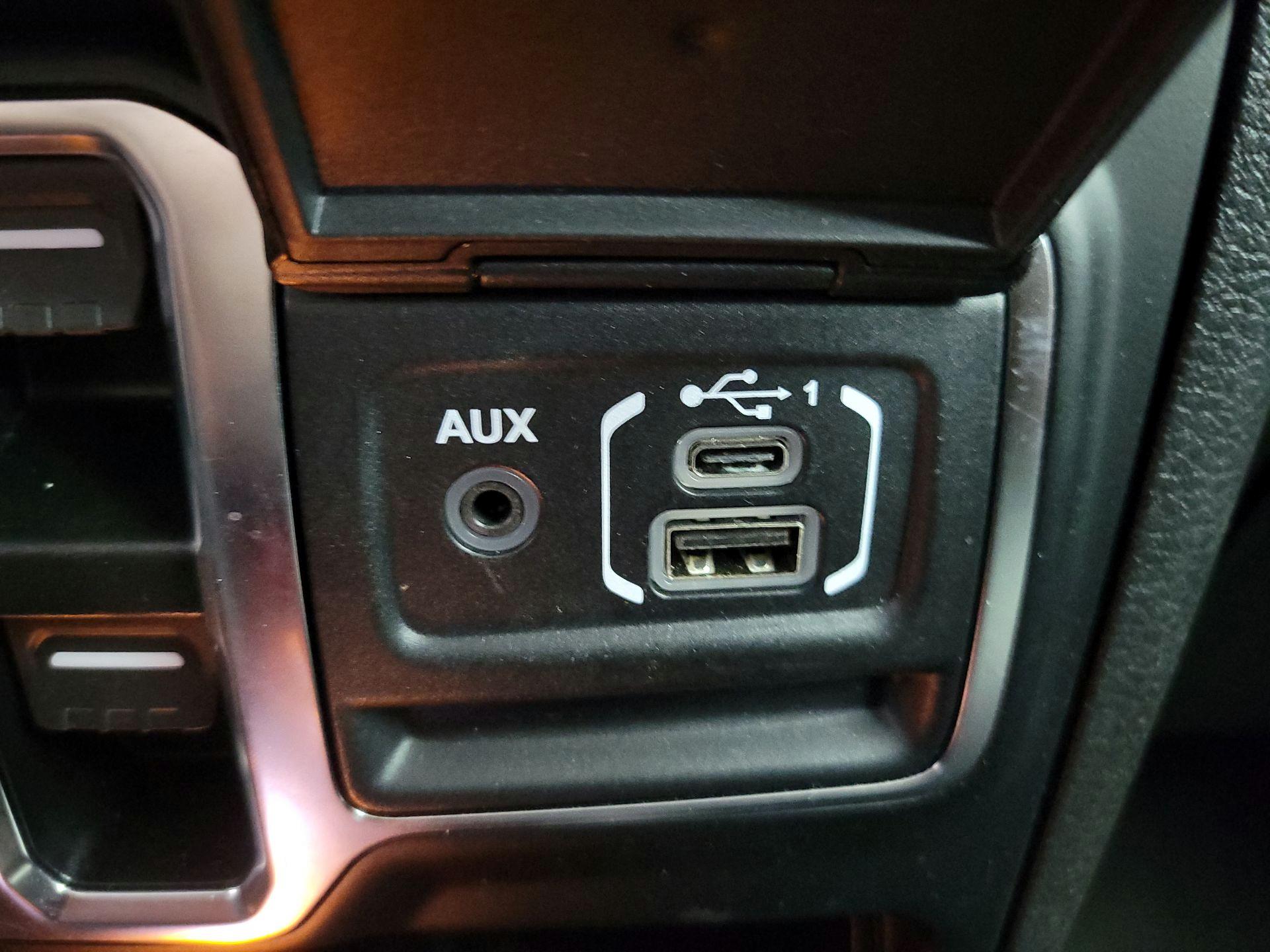 Thumbnail: 2024 Jeep Wrangler - 19