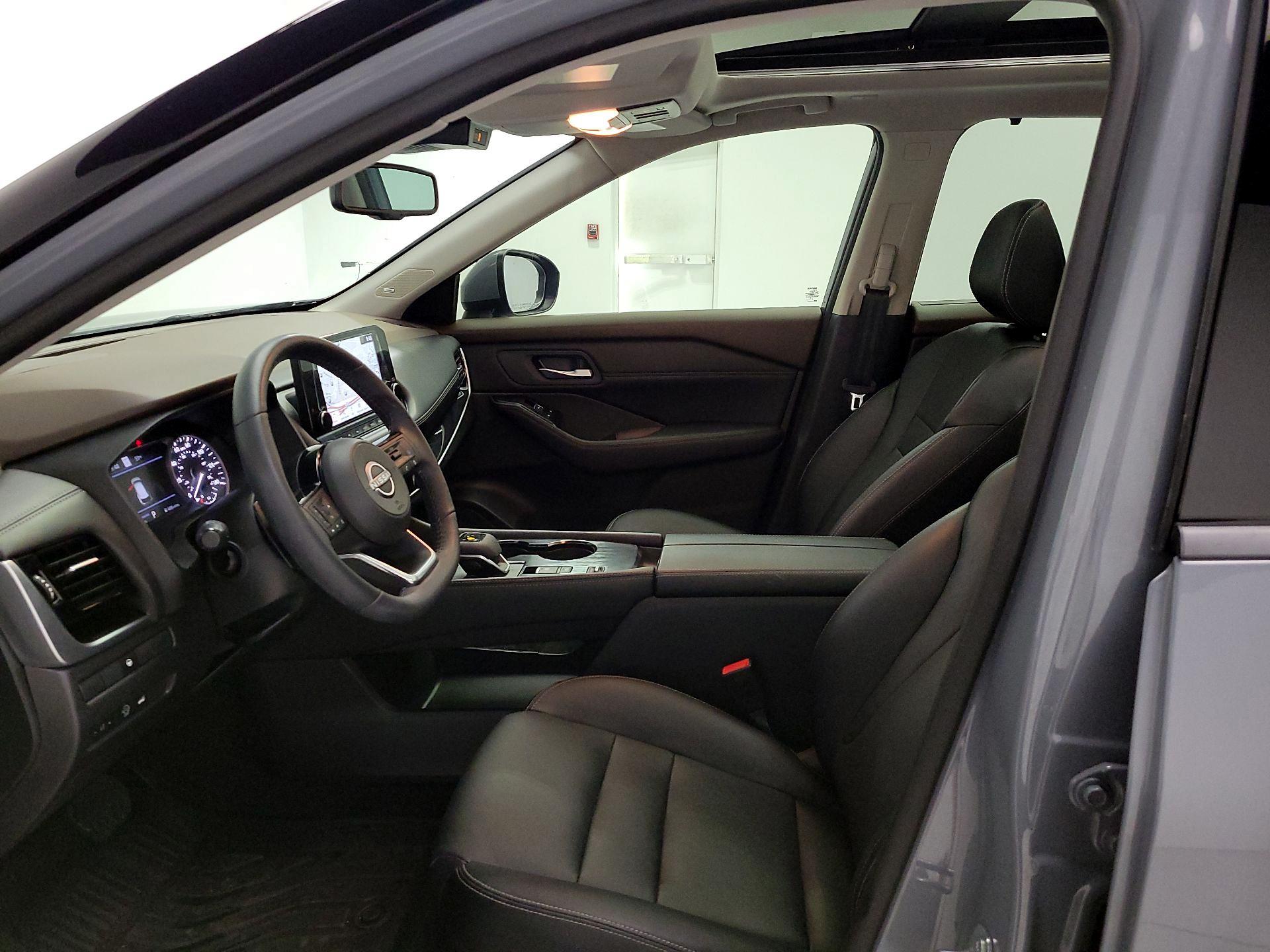 Thumbnail: 2023 Nissan Rogue - 11