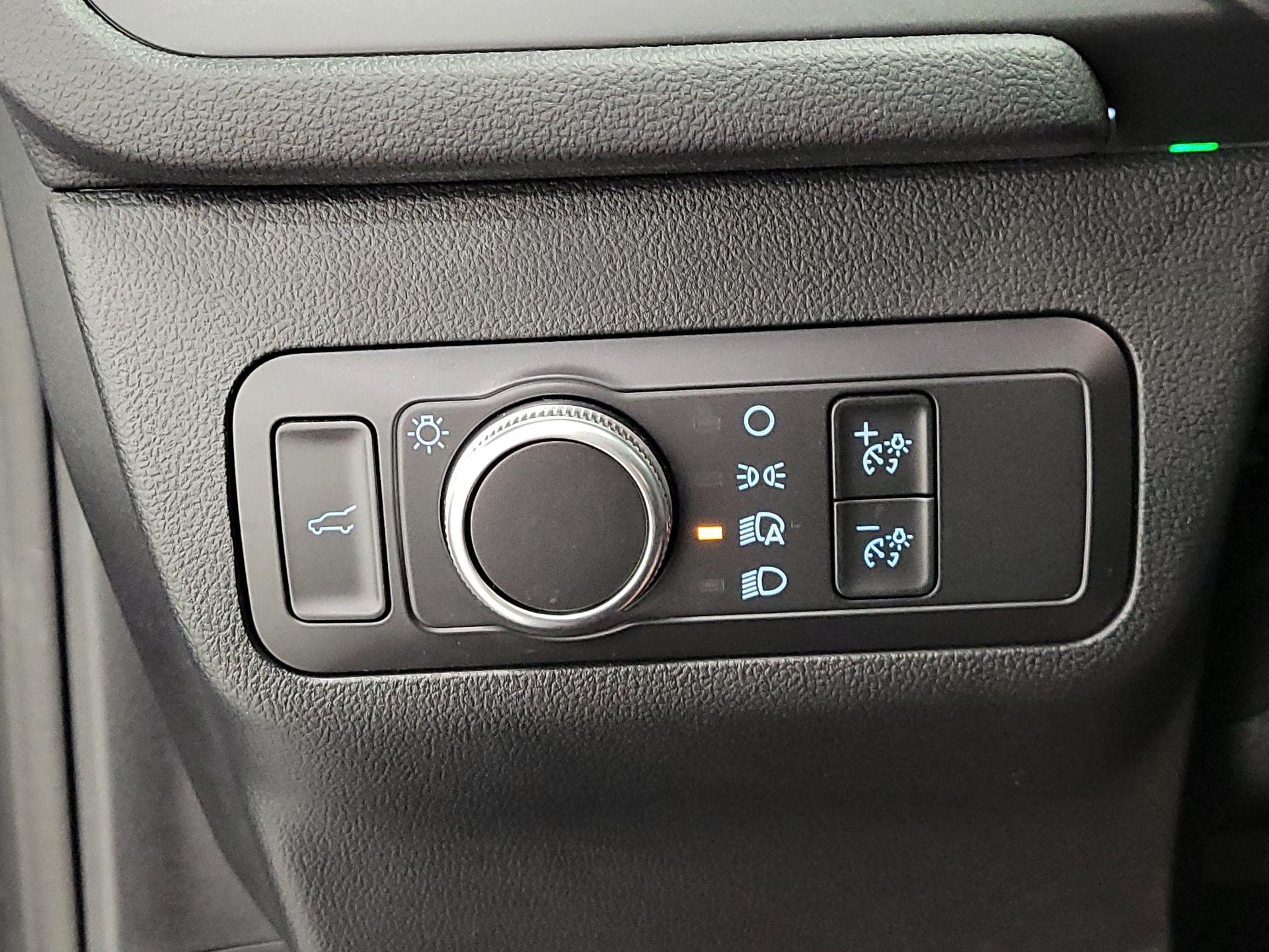 Thumbnail: 2022 Ford Escape - 13