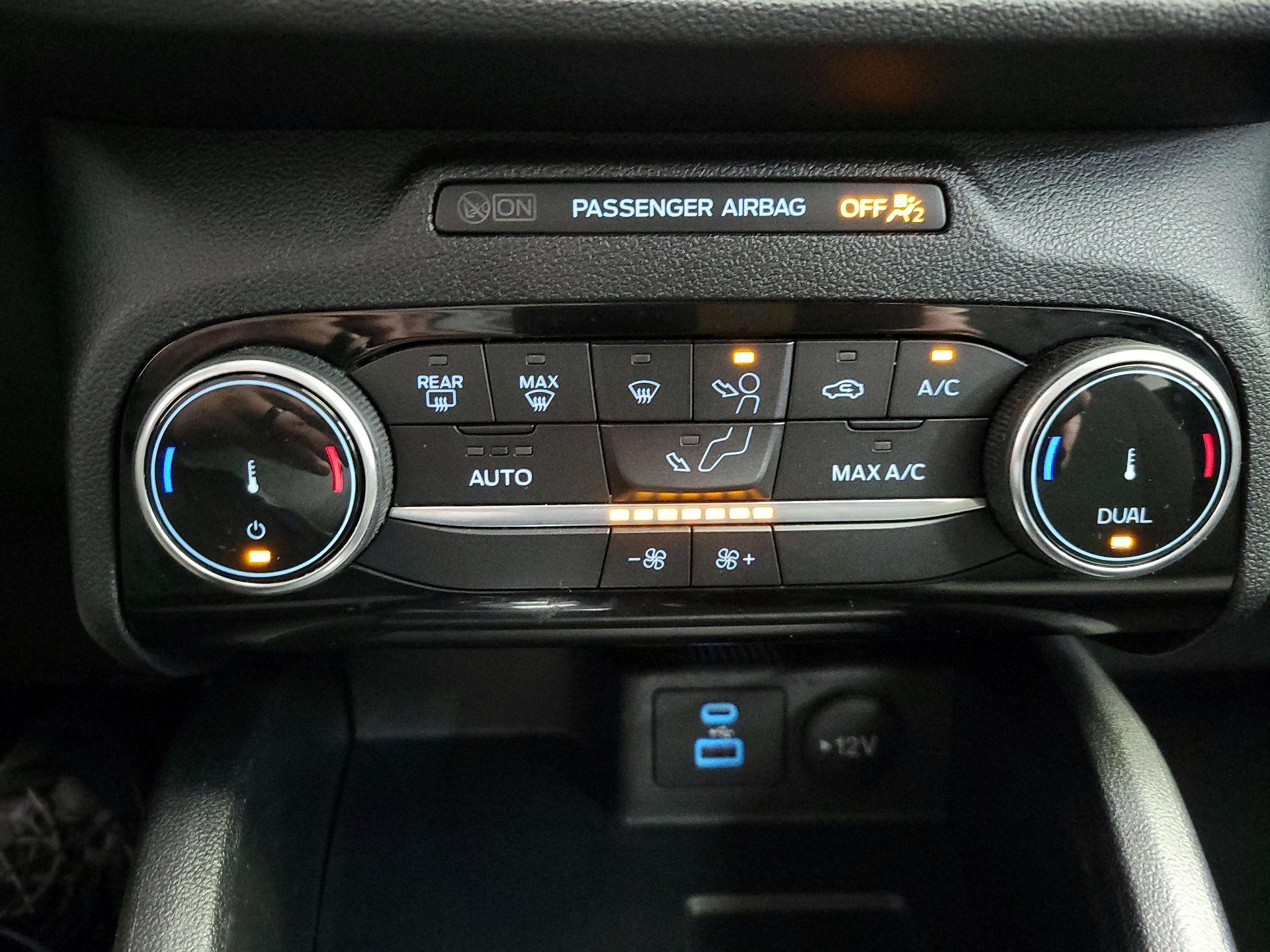 Thumbnail: 2022 Ford Escape - 17