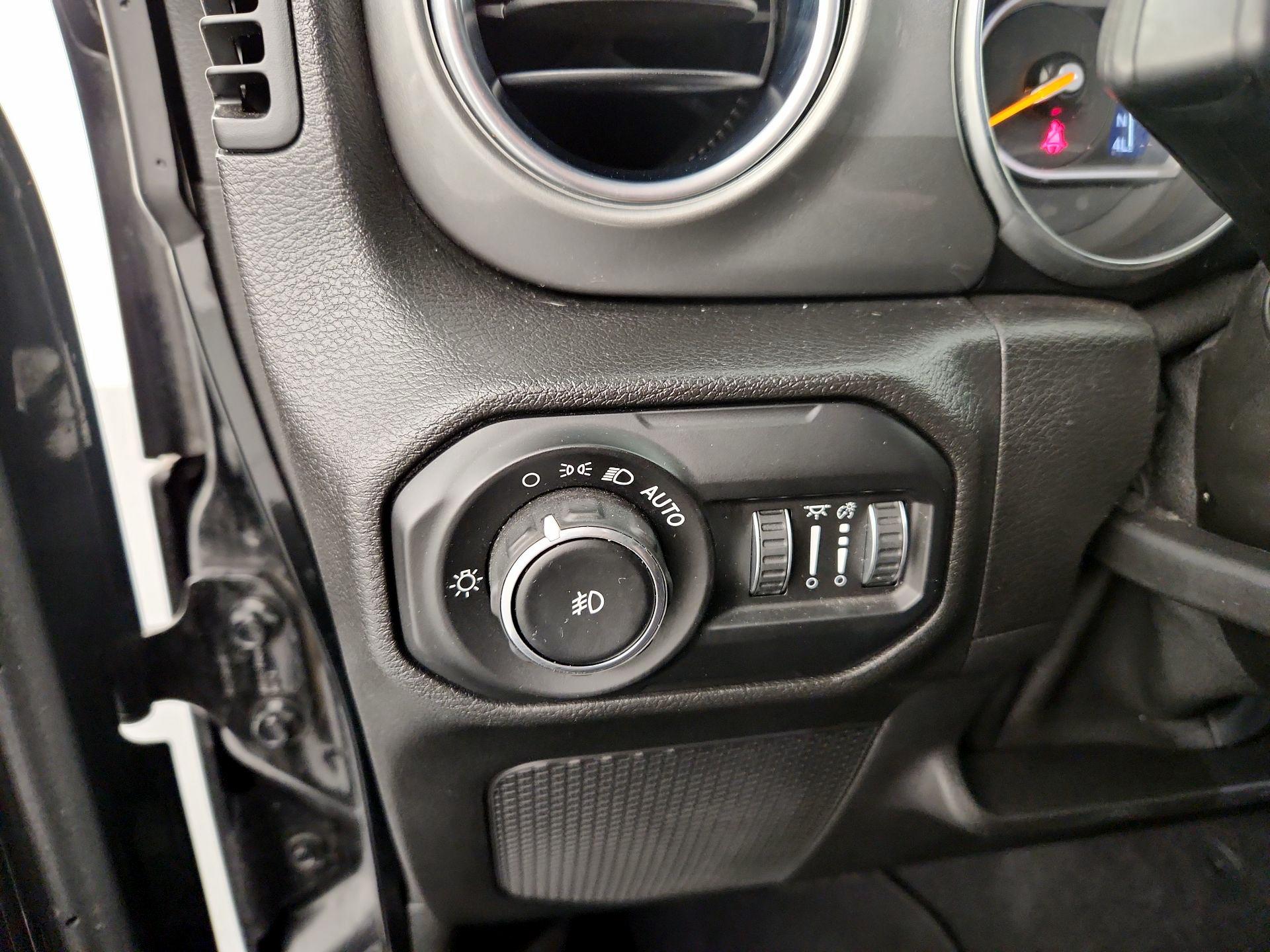 Thumbnail: 2021 Jeep Wrangler - 13