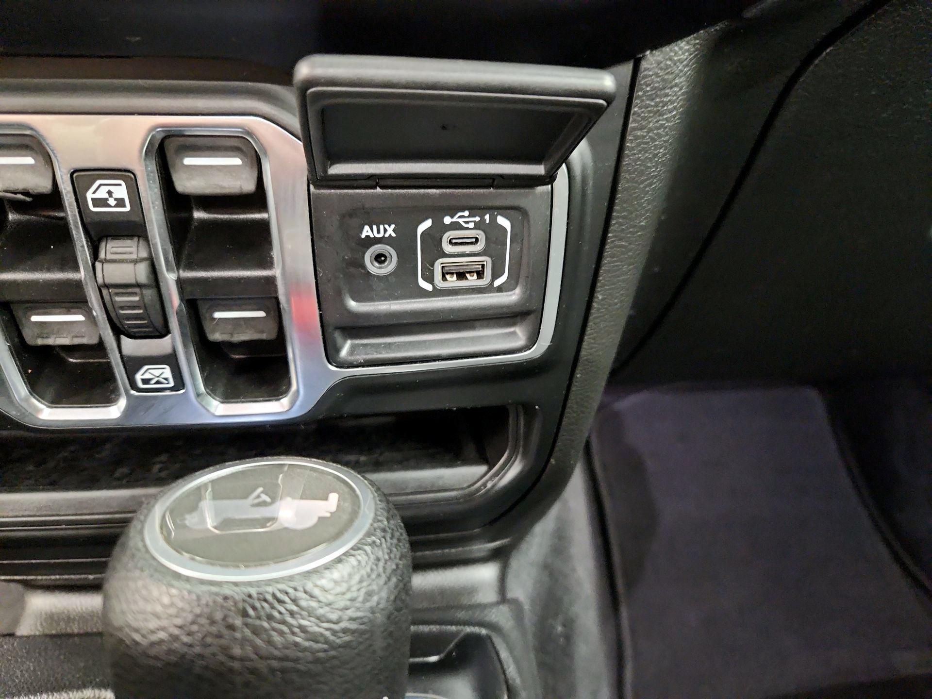 Thumbnail: 2021 Jeep Wrangler - 19