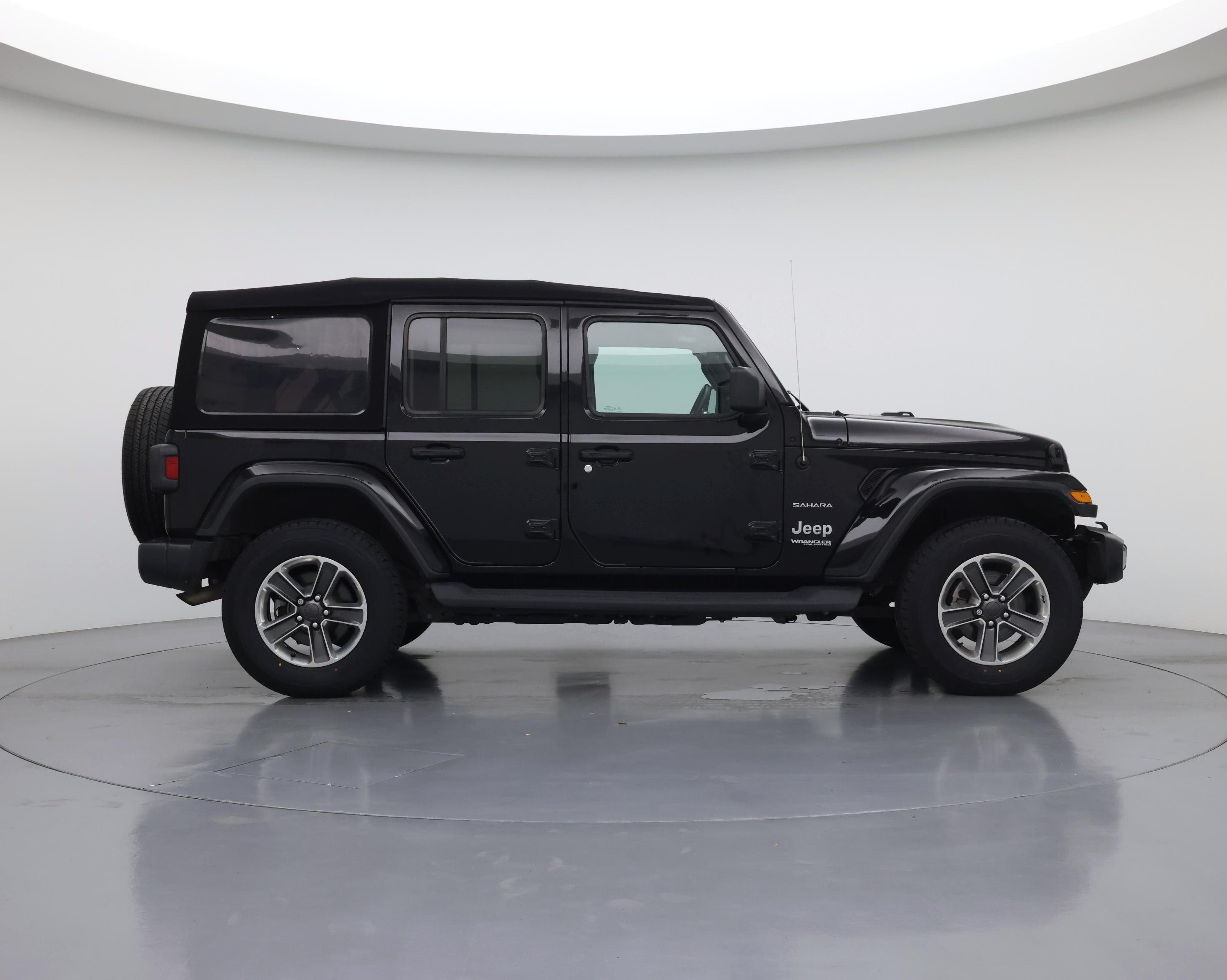 Thumbnail: 2021 Jeep Wrangler - 7