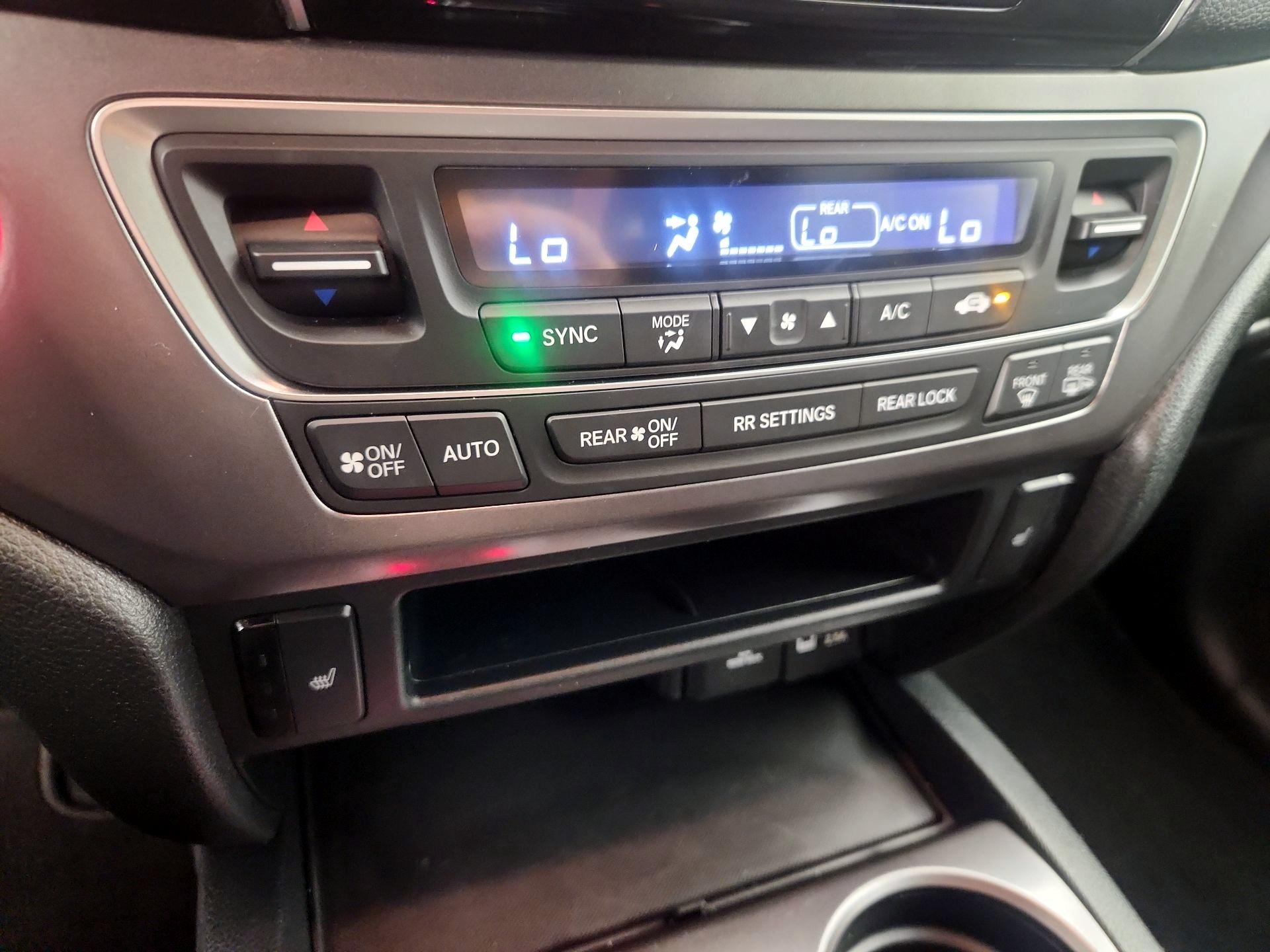 Thumbnail: 2022 Honda Pilot - 16