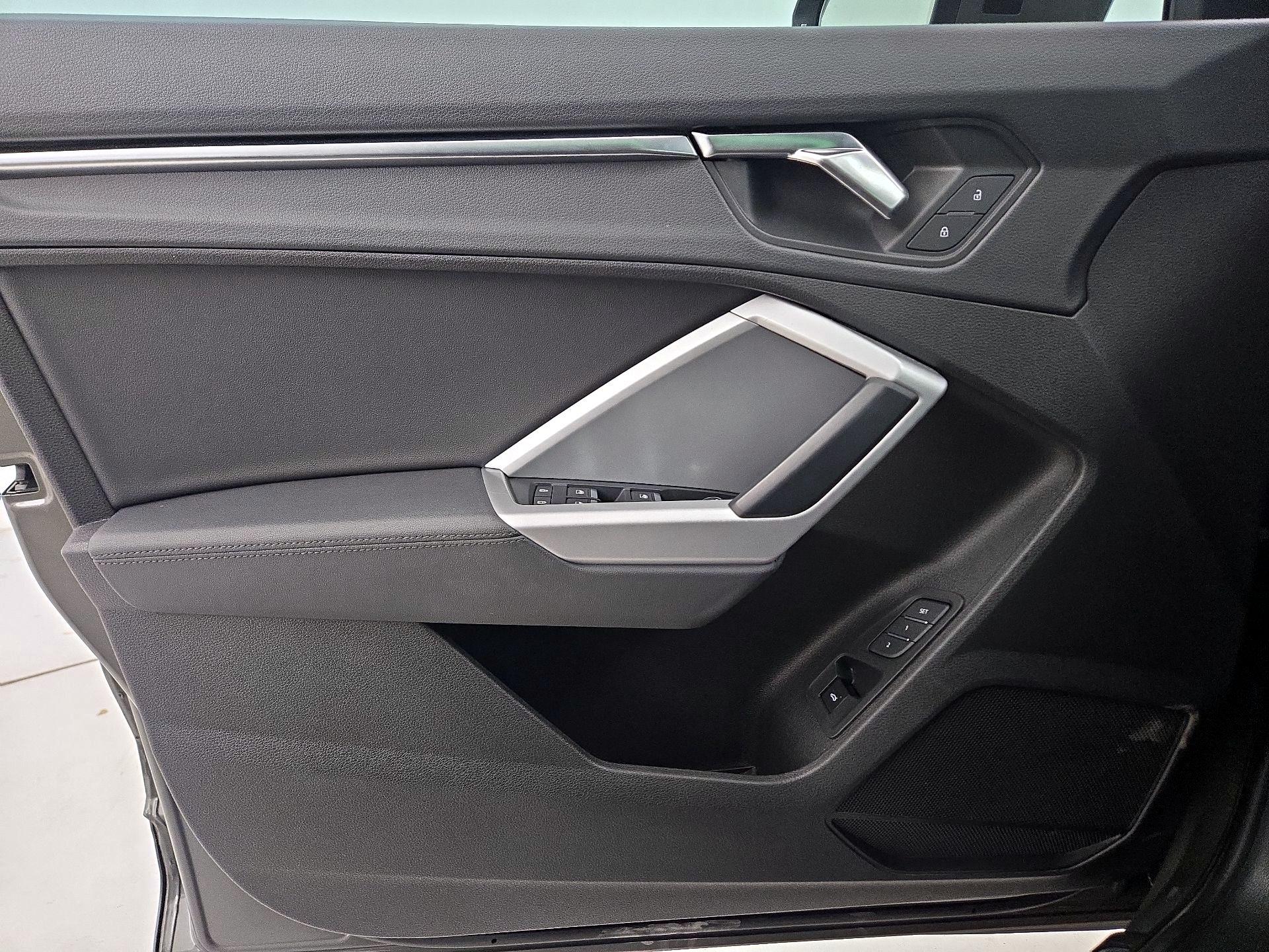 Thumbnail: 2022 Audi Q3 - 12