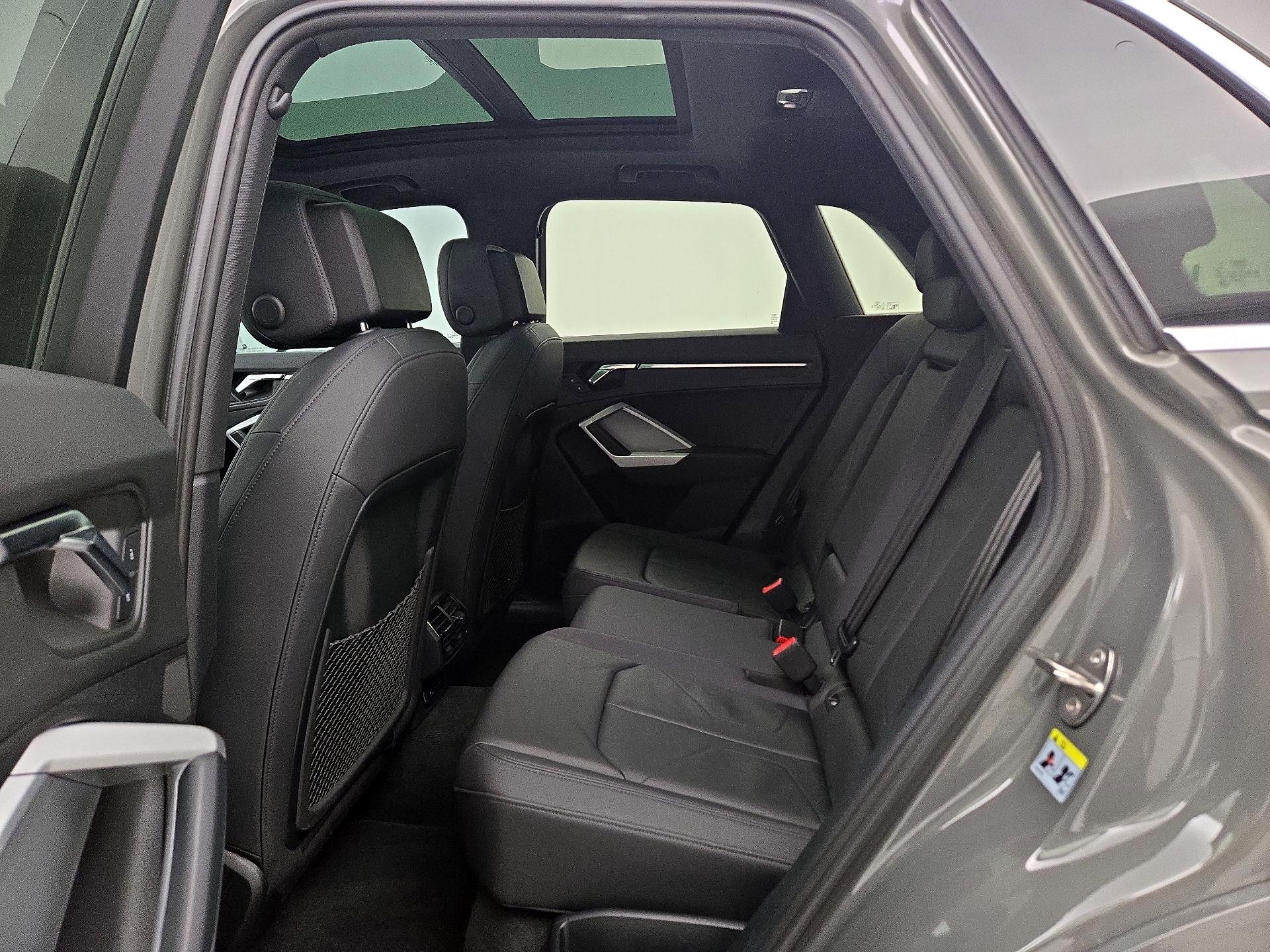 Thumbnail: 2022 Audi Q3 - 20