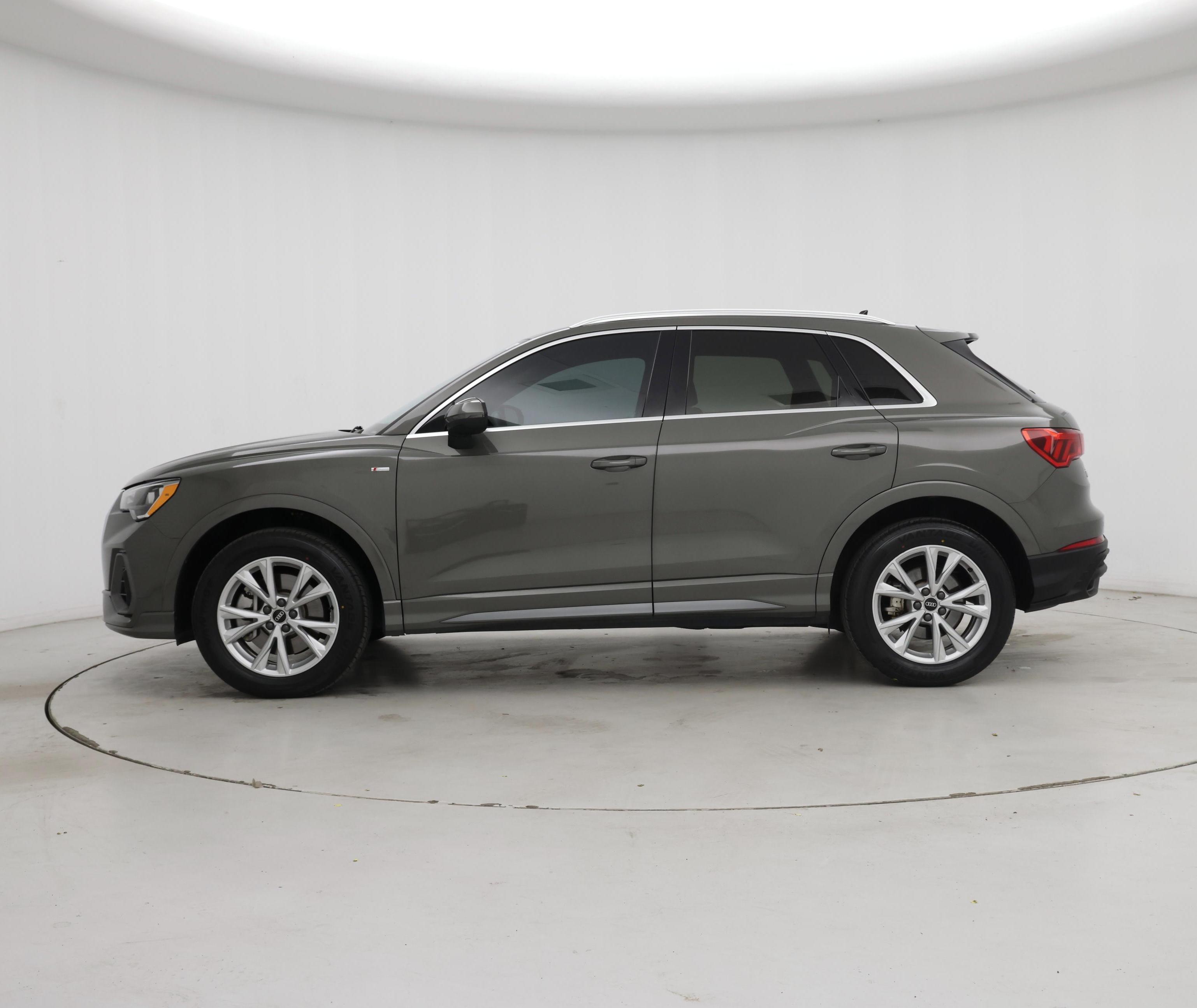 Thumbnail: 2022 Audi Q3 - 3