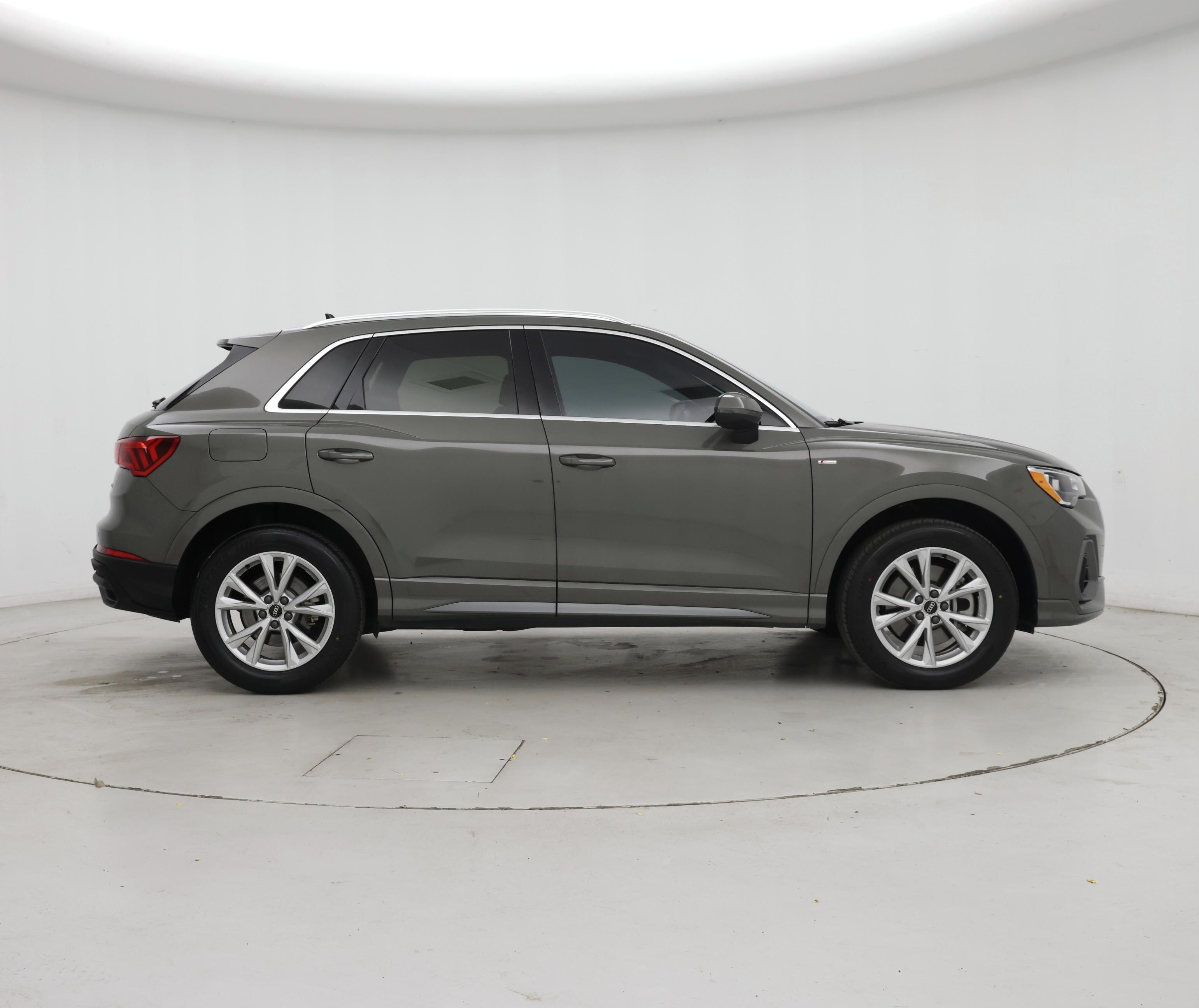 Thumbnail: 2022 Audi Q3 - 7