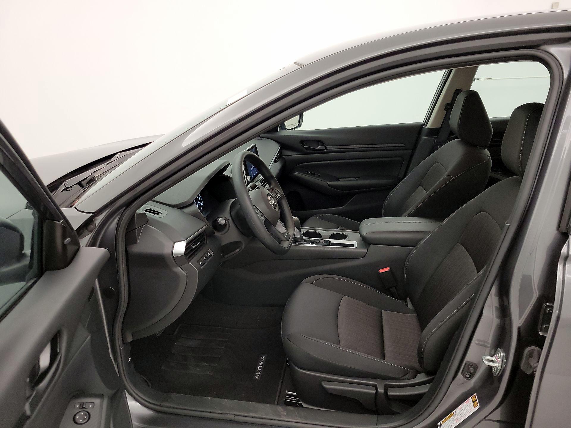 Thumbnail: 2025 Nissan Altima - 11