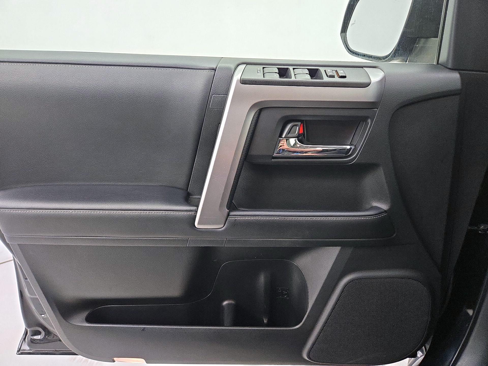 Thumbnail: 2024 Toyota 4Runner - 12