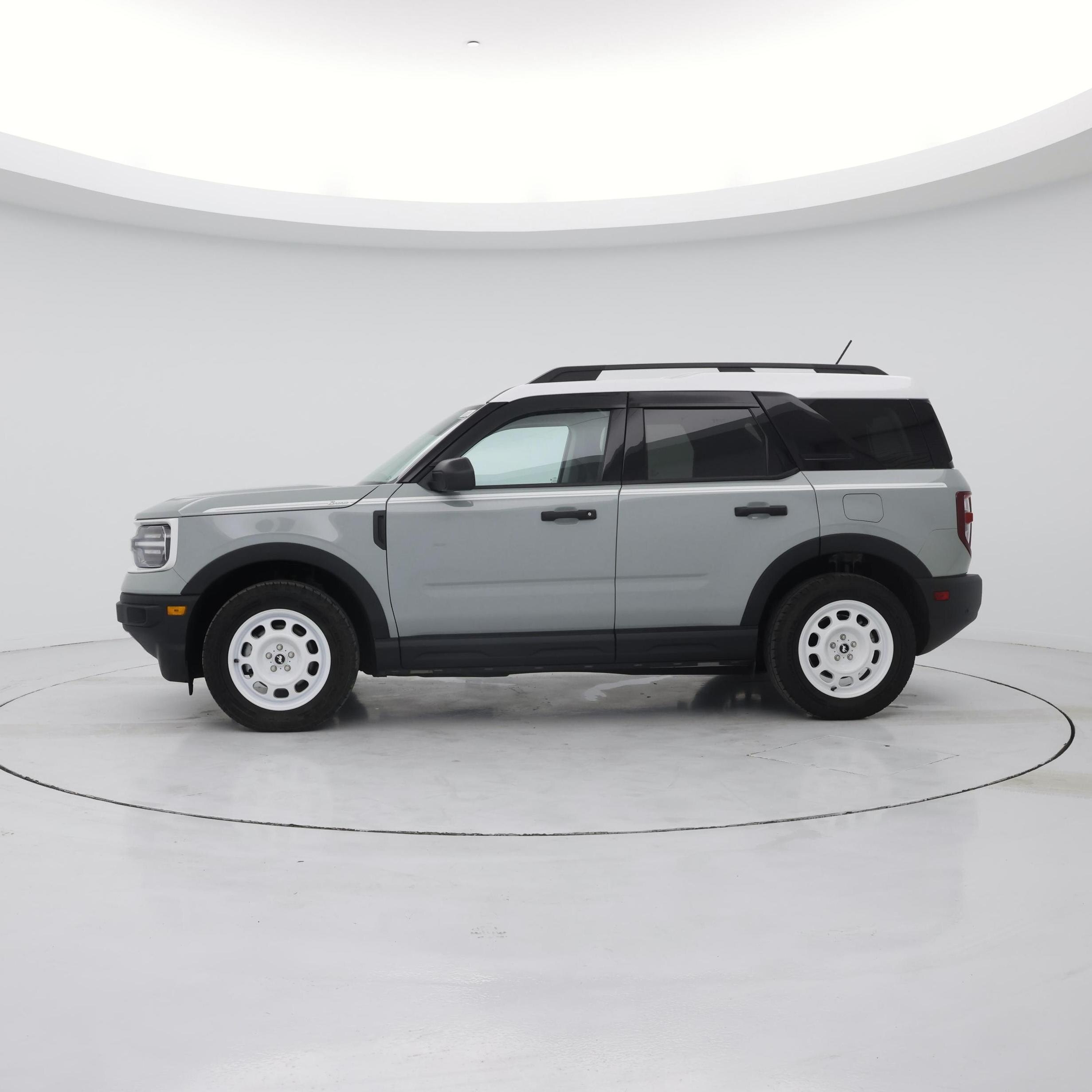 Thumbnail: 2023 Ford Bronco Sport - 3