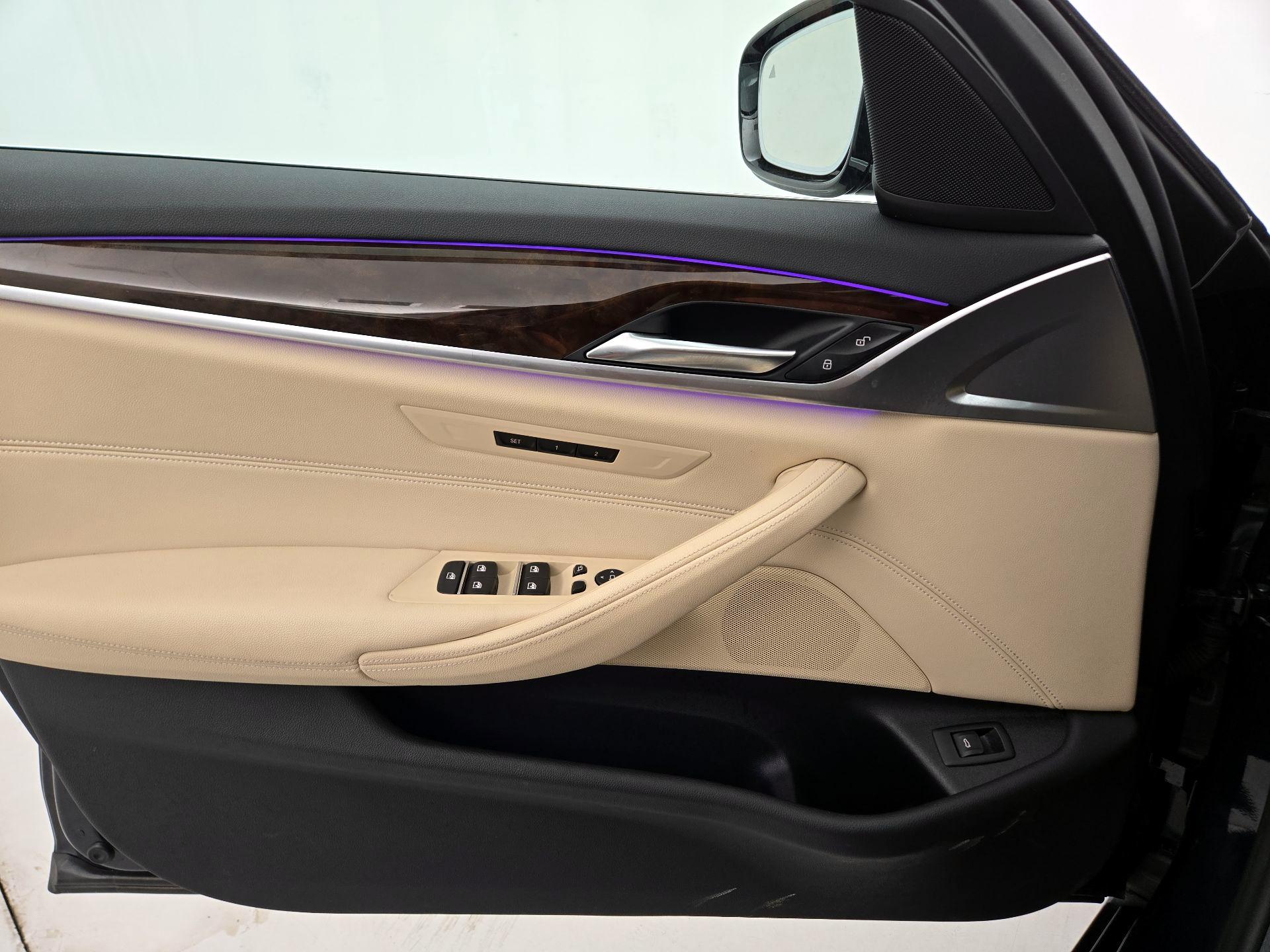 Thumbnail: 2020 BMW 5 Series - 12