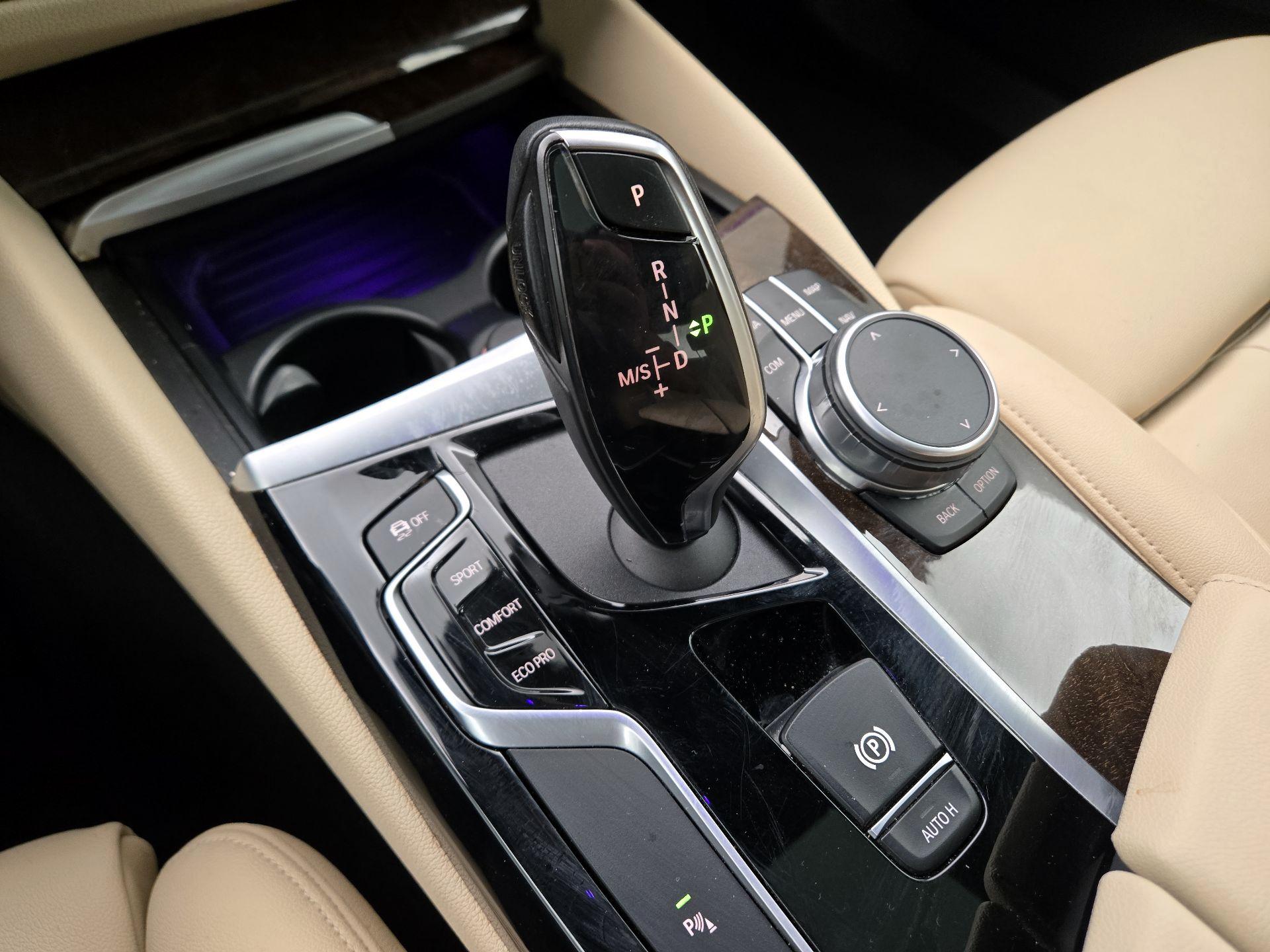 Thumbnail: 2020 BMW 5 Series - 18