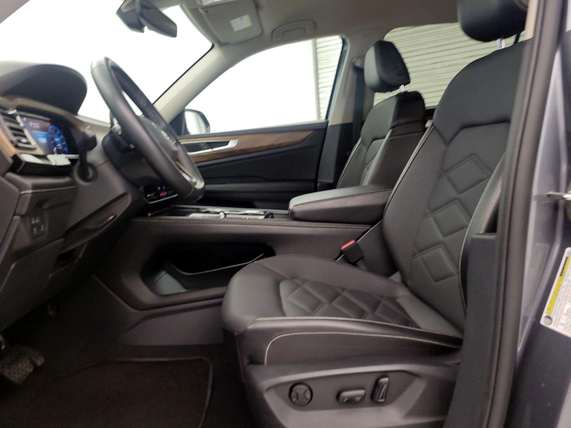 Thumbnail: 2024 Volkswagen Atlas - 11