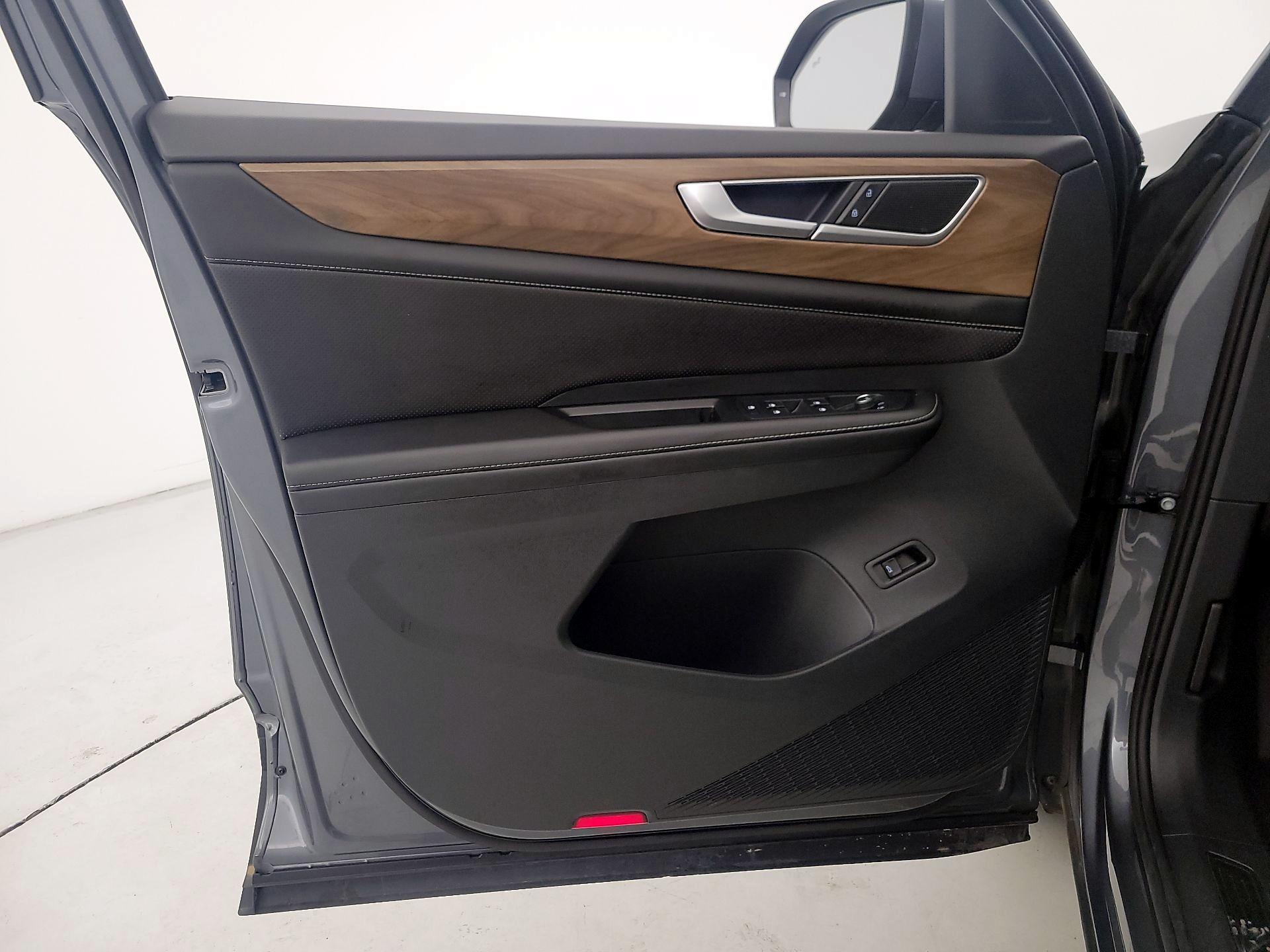 Thumbnail: 2024 Volkswagen Atlas - 12