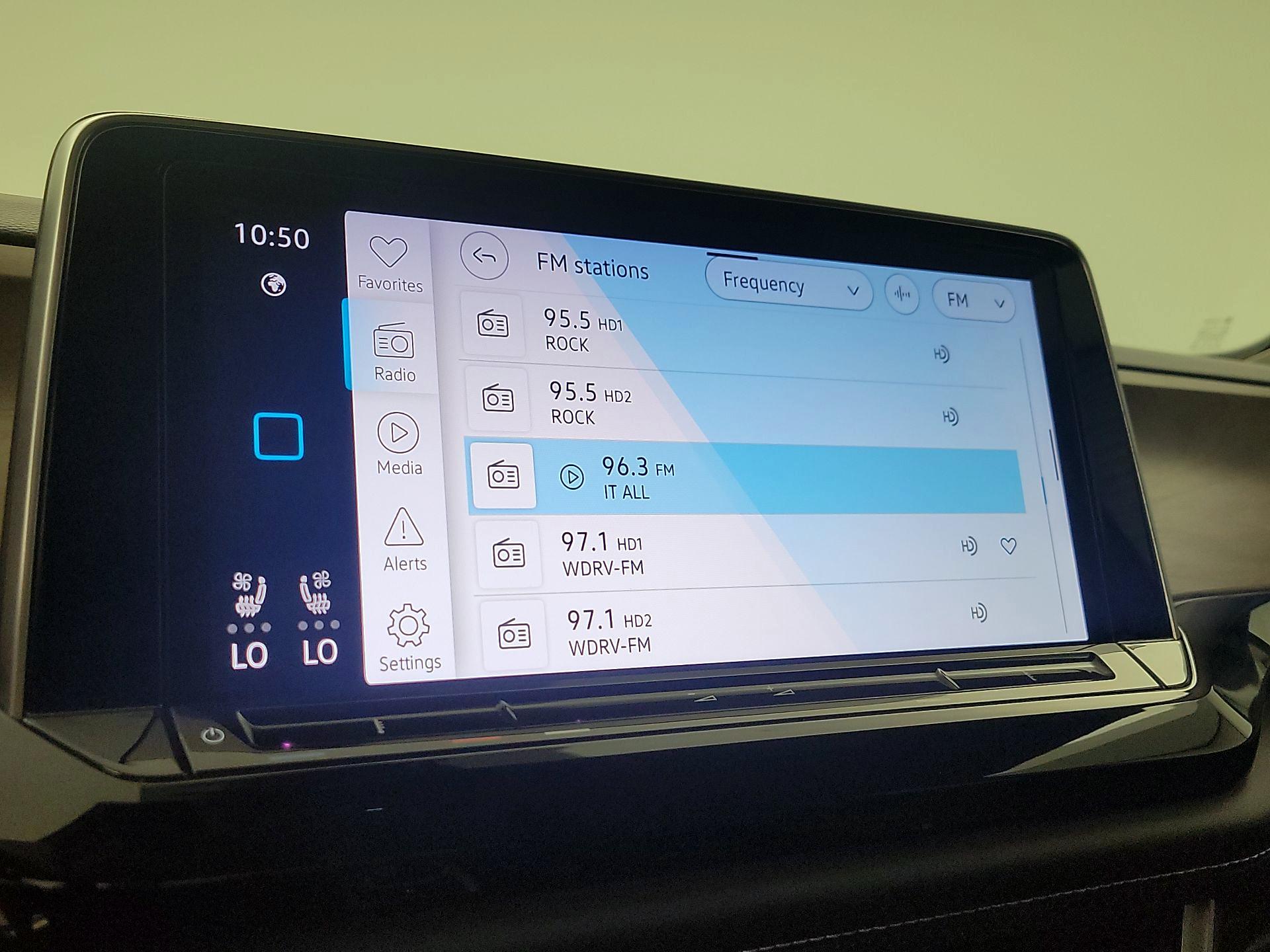 Thumbnail: 2024 Volkswagen Atlas - 15