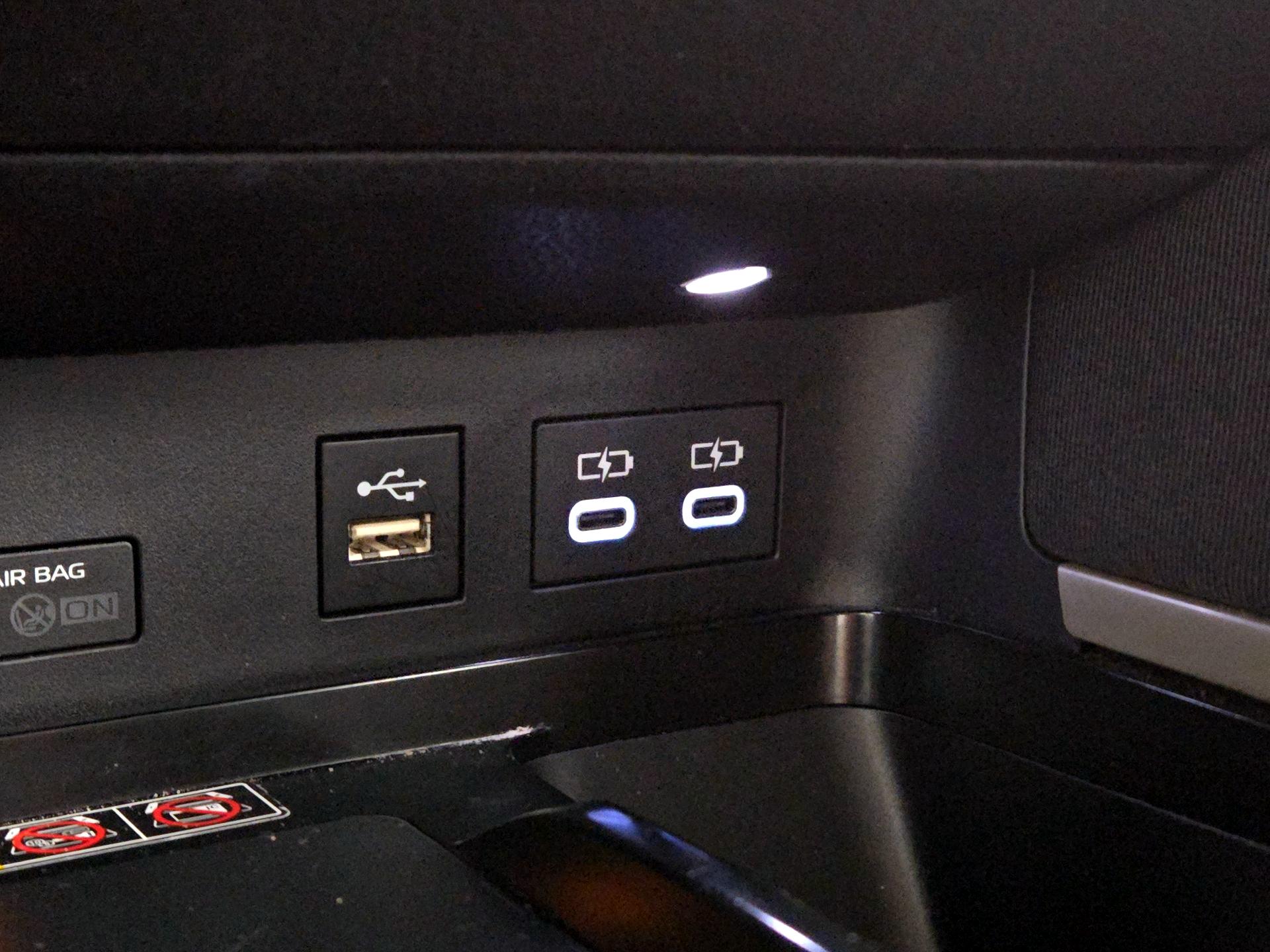 Thumbnail: 2025 Toyota Camry - 18