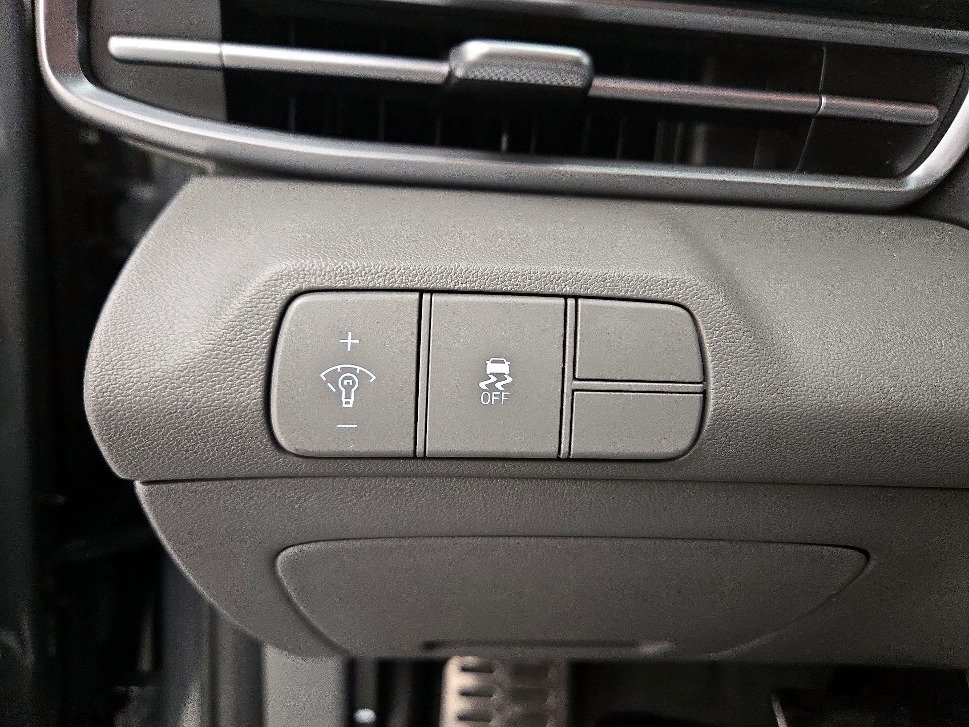 Thumbnail: 2025 Hyundai Elantra - 13