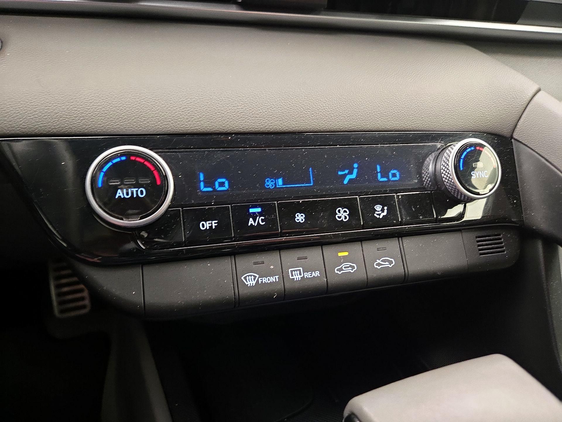 Thumbnail: 2025 Hyundai Elantra - 16