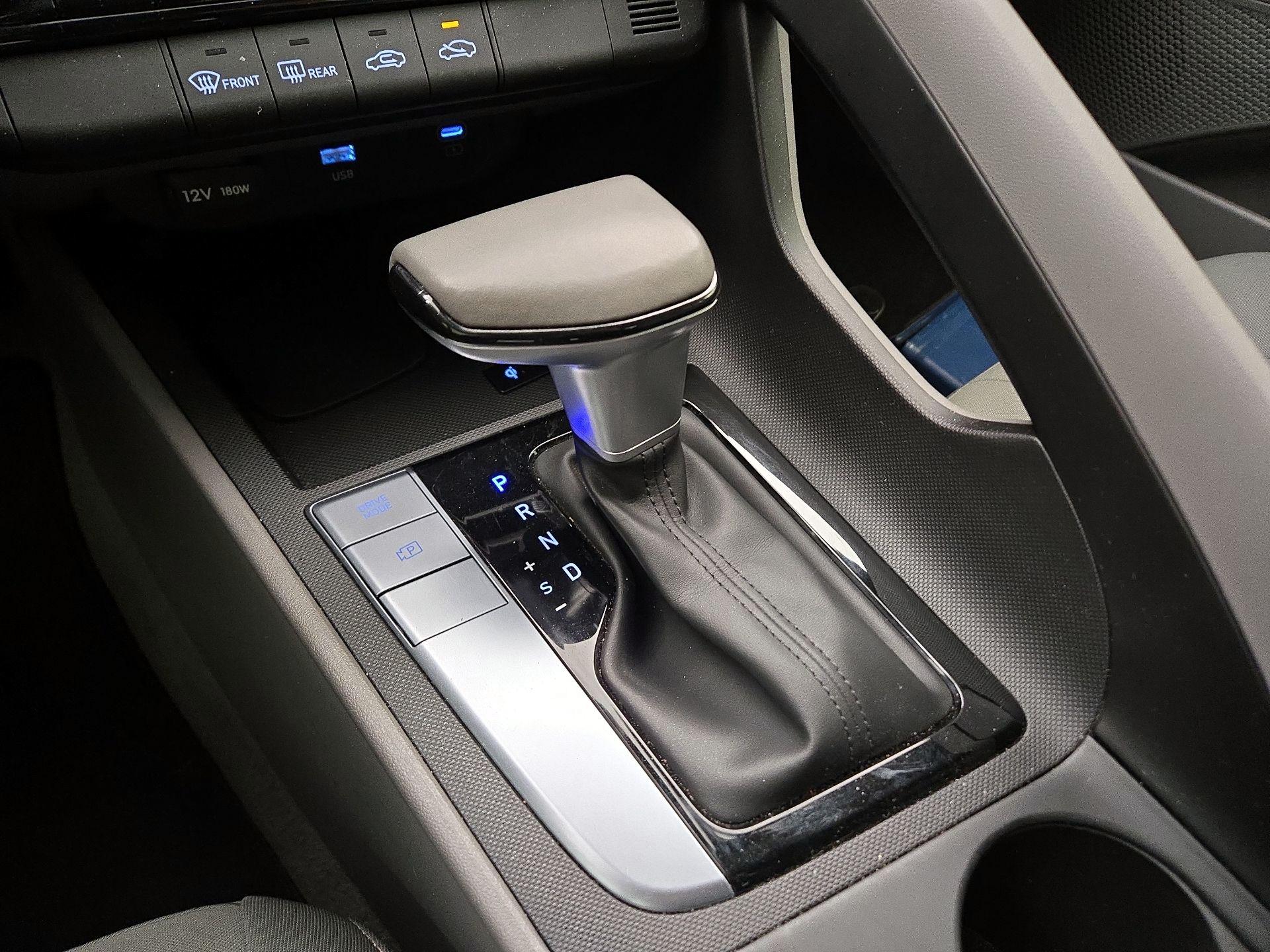 Thumbnail: 2025 Hyundai Elantra - 17