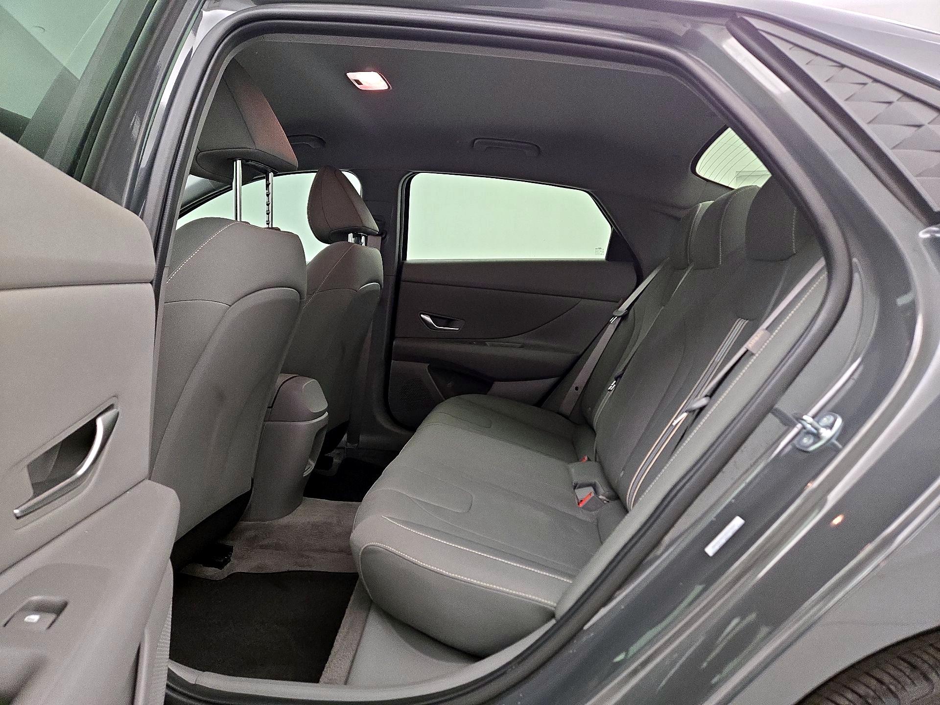 Thumbnail: 2025 Hyundai Elantra - 19