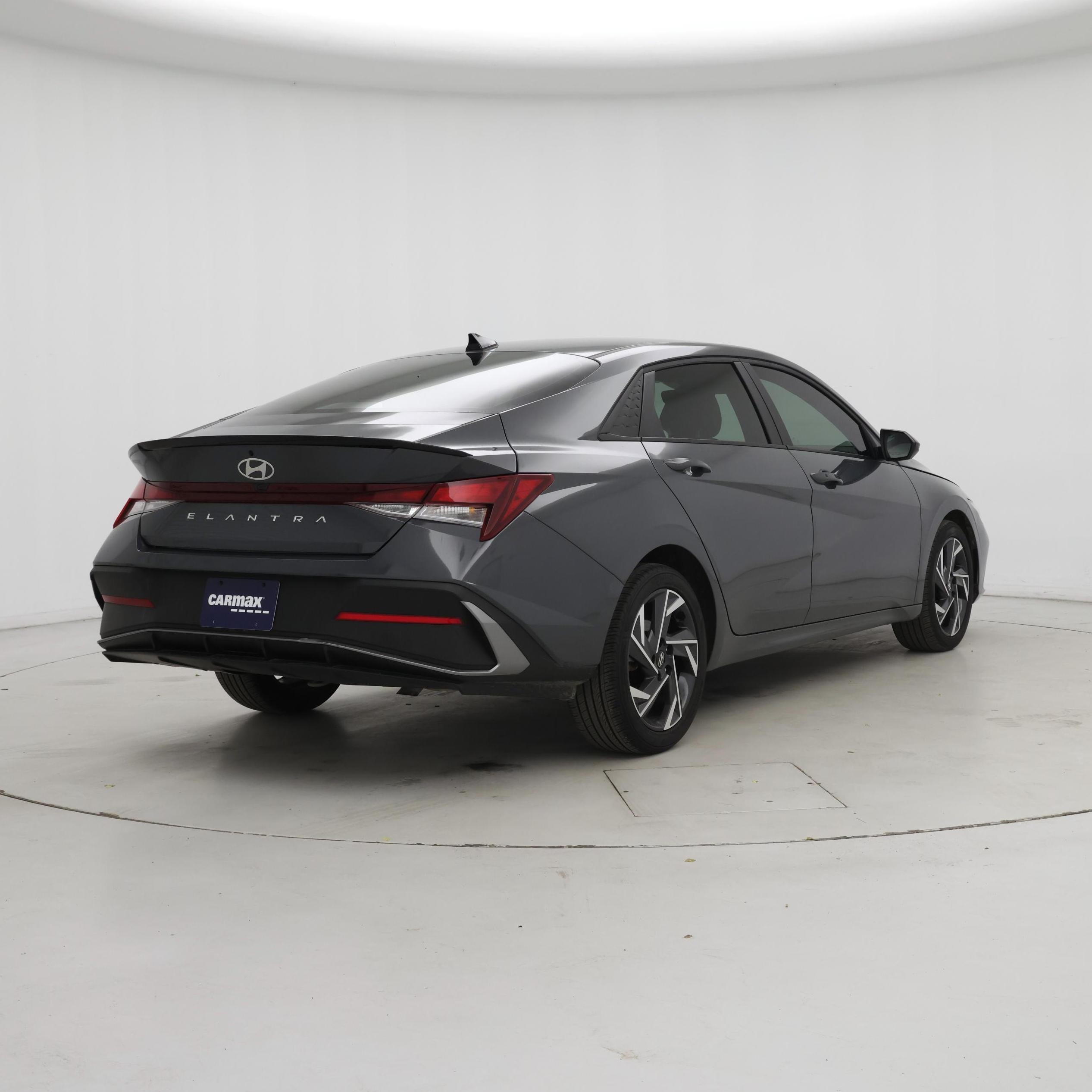 Thumbnail: 2025 Hyundai Elantra - 8