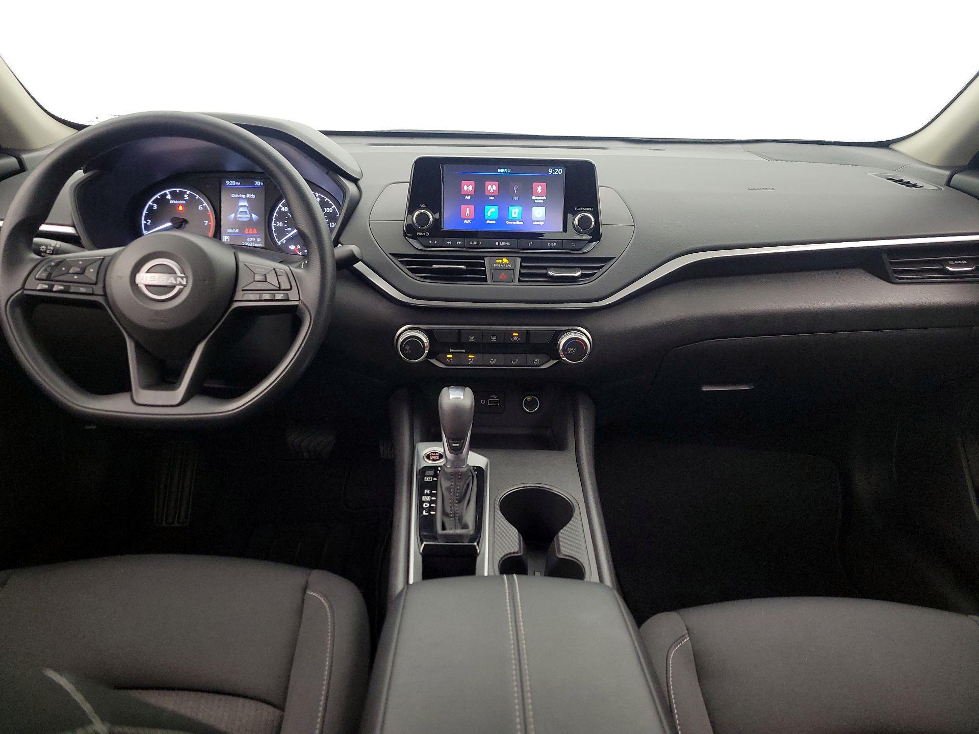 Thumbnail: 2024 Nissan Altima - 9