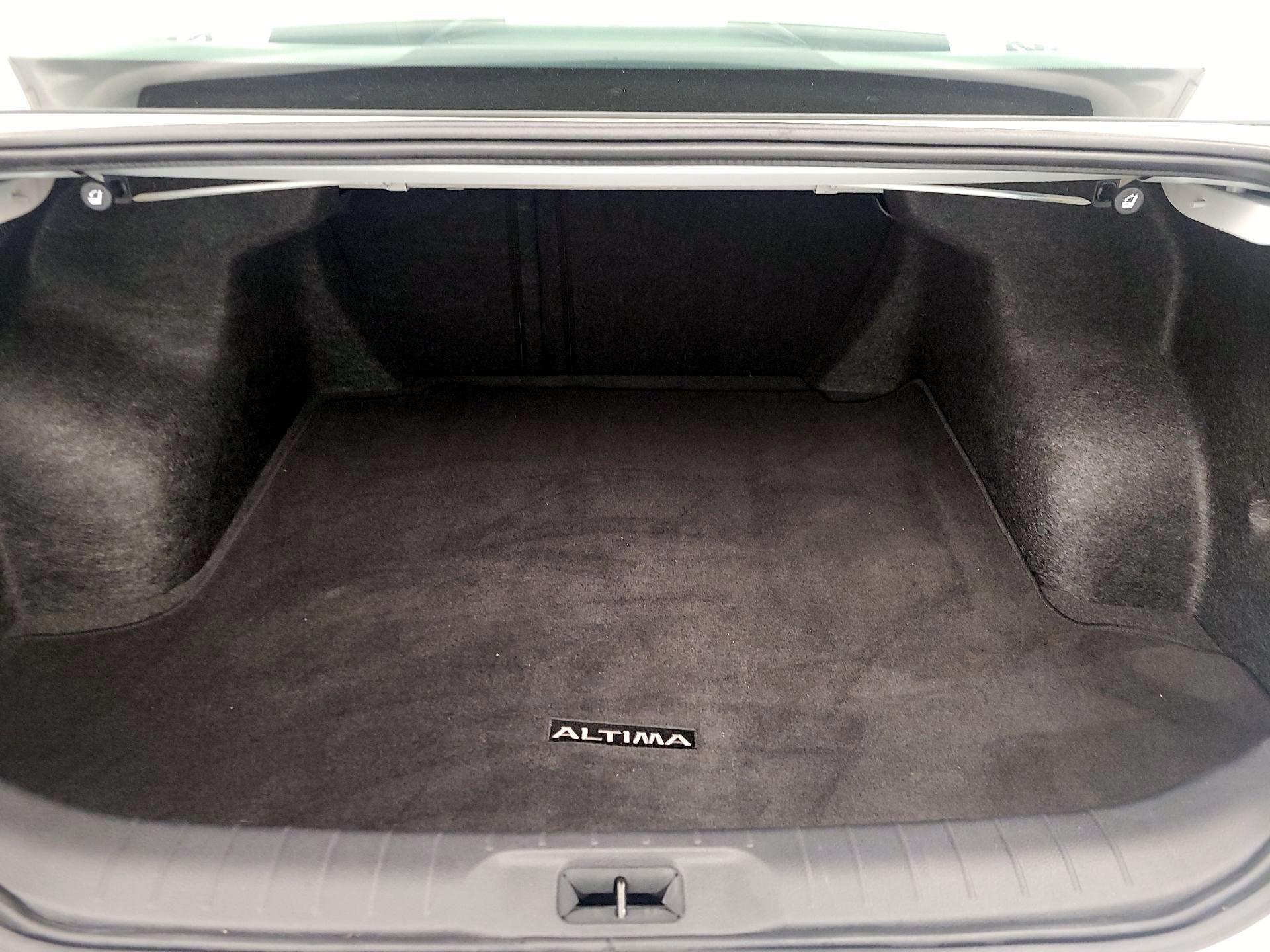 Thumbnail: 2024 Nissan Altima - 20