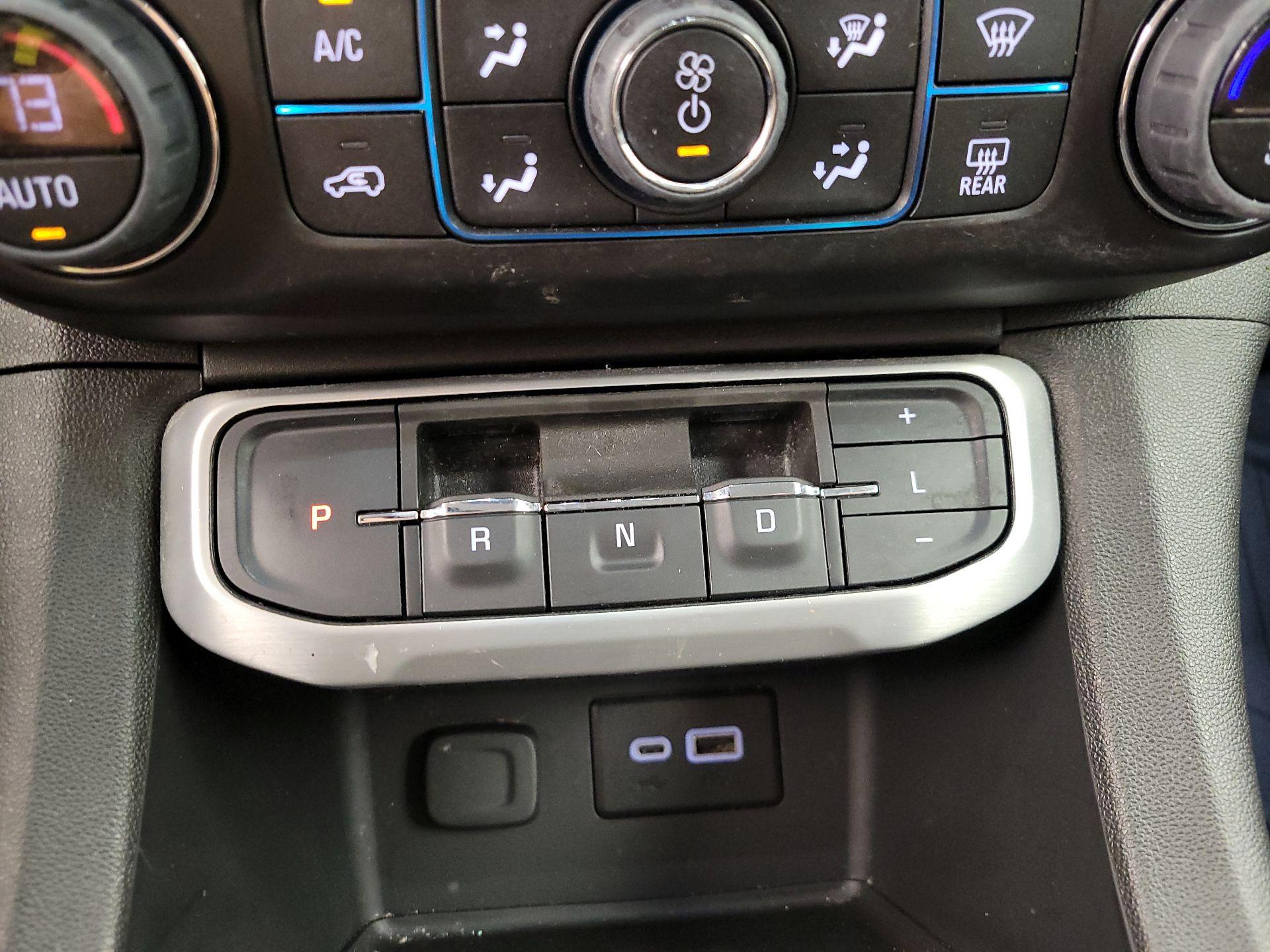 Thumbnail: 2023 GMC Acadia - 17