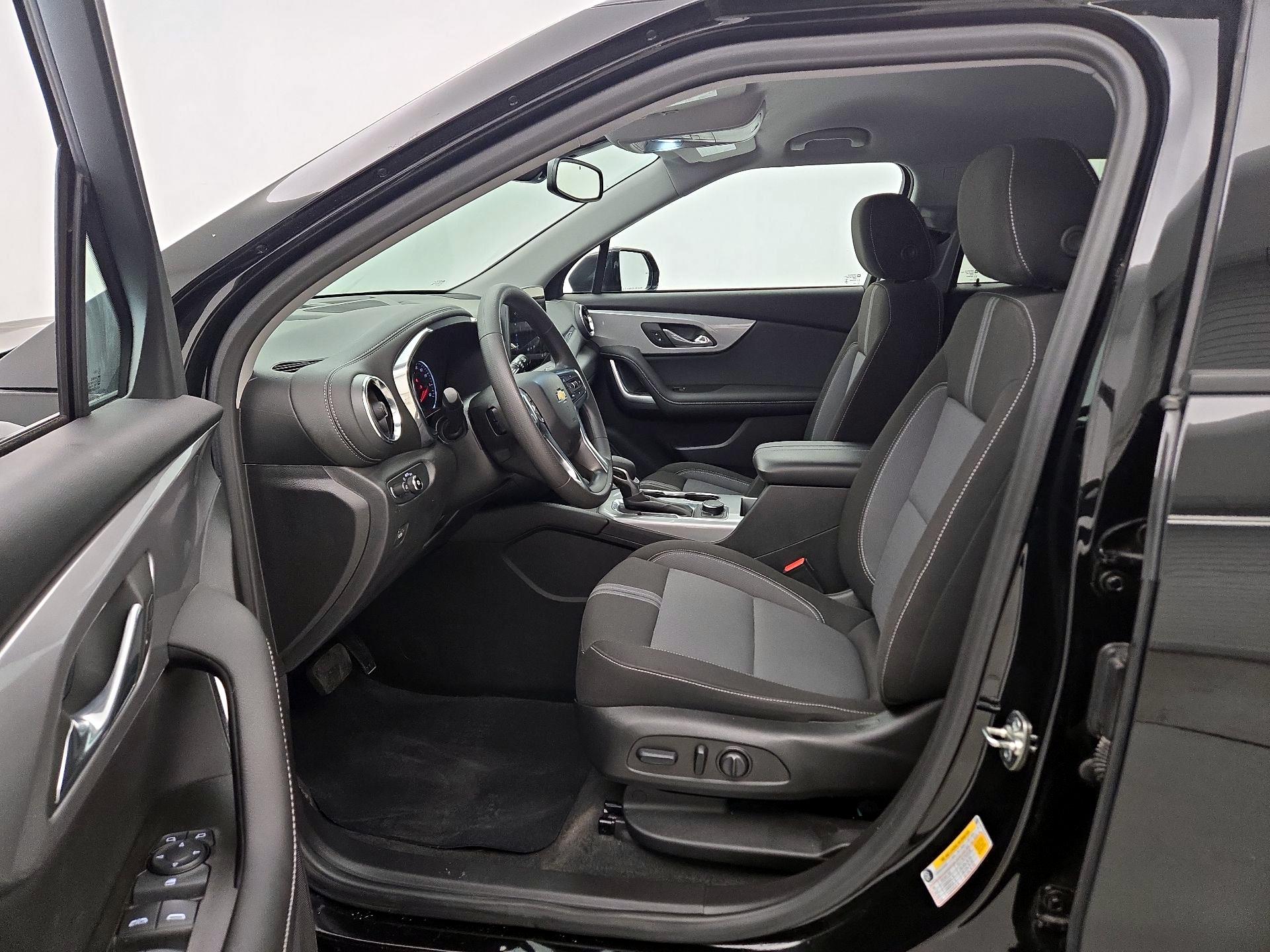 Thumbnail: 2023 Chevrolet Blazer - 11