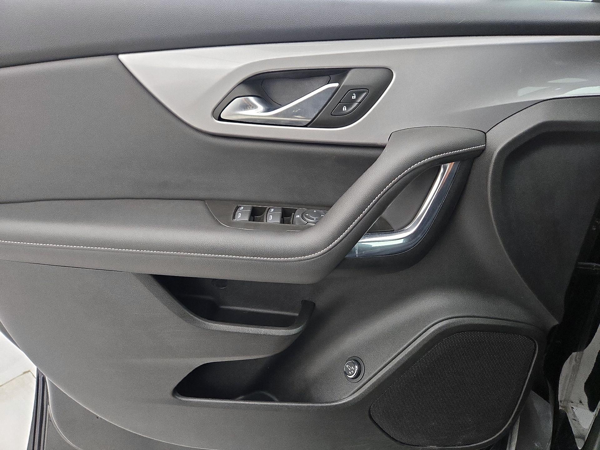 Thumbnail: 2023 Chevrolet Blazer - 12