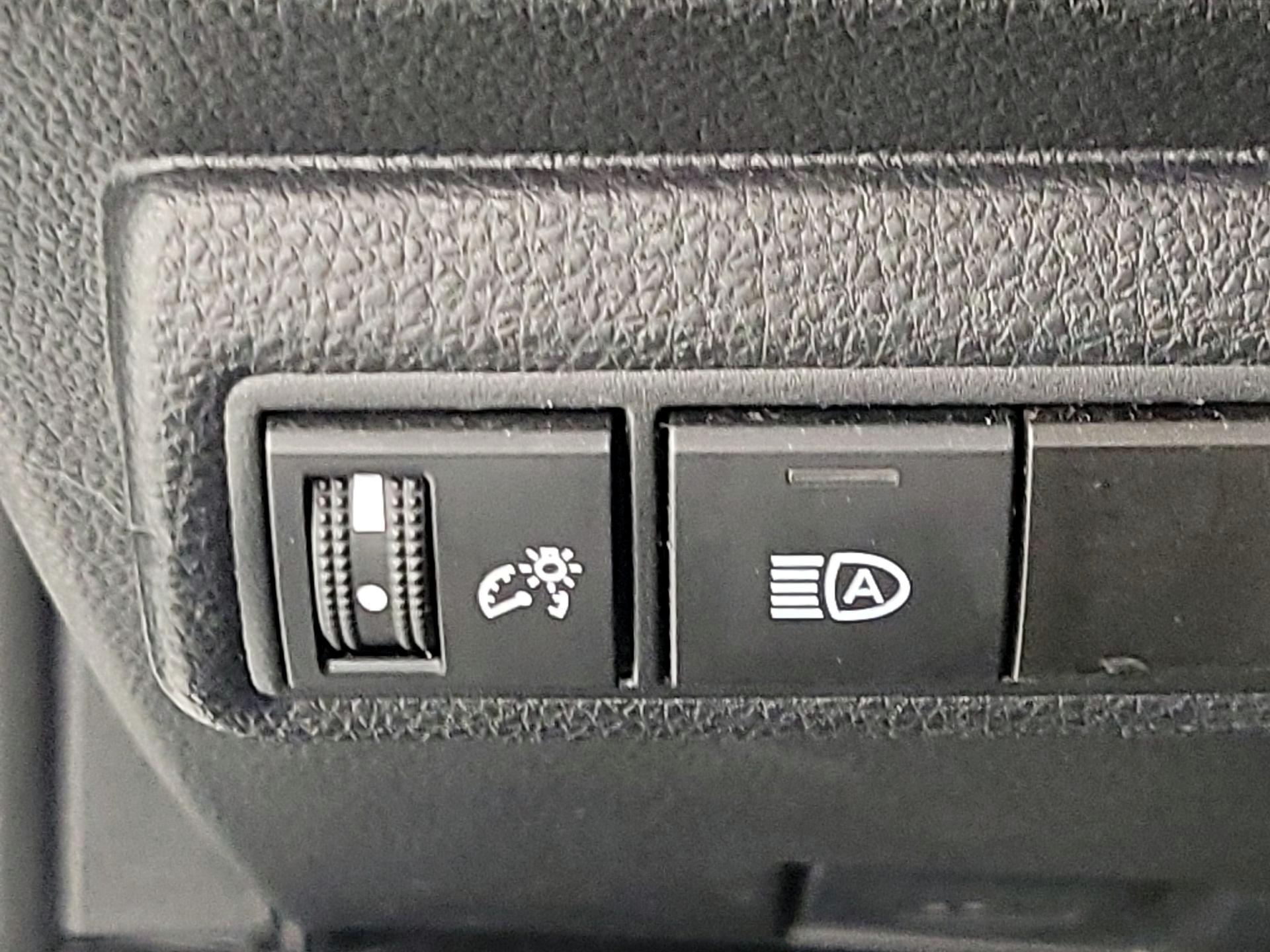 Thumbnail: 2024 Toyota Corolla - 13