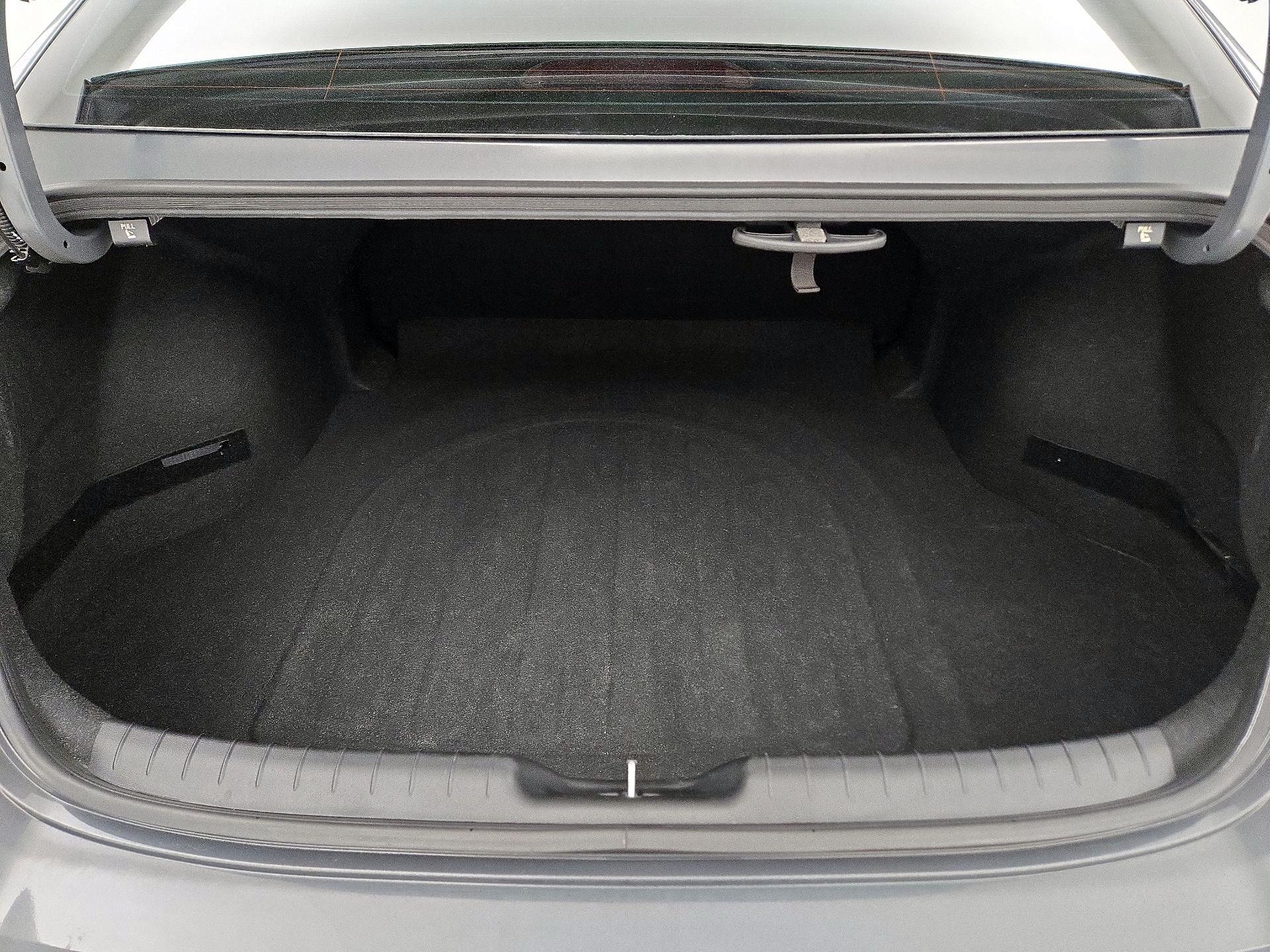 Thumbnail: 2023 Hyundai Elantra - 20